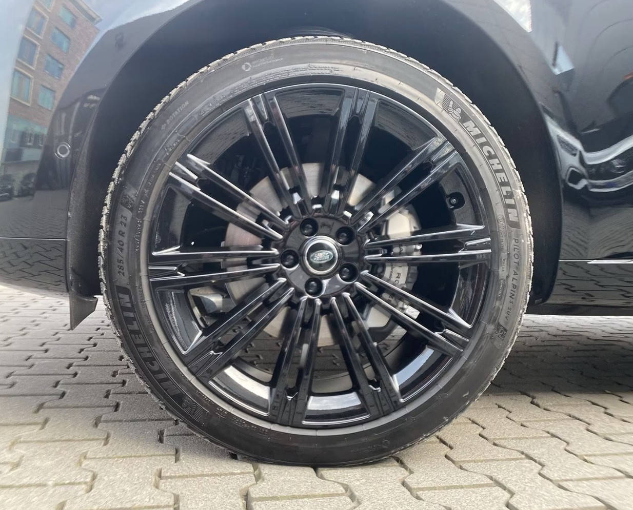 LAND ROVER Range Rover LWB D350 3.0D I6 MHEV HSE Automatic-image-8