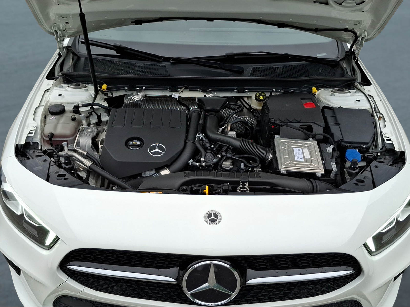 MERCEDES-BENZ A 180 Night Star 7G-DCT-image-13