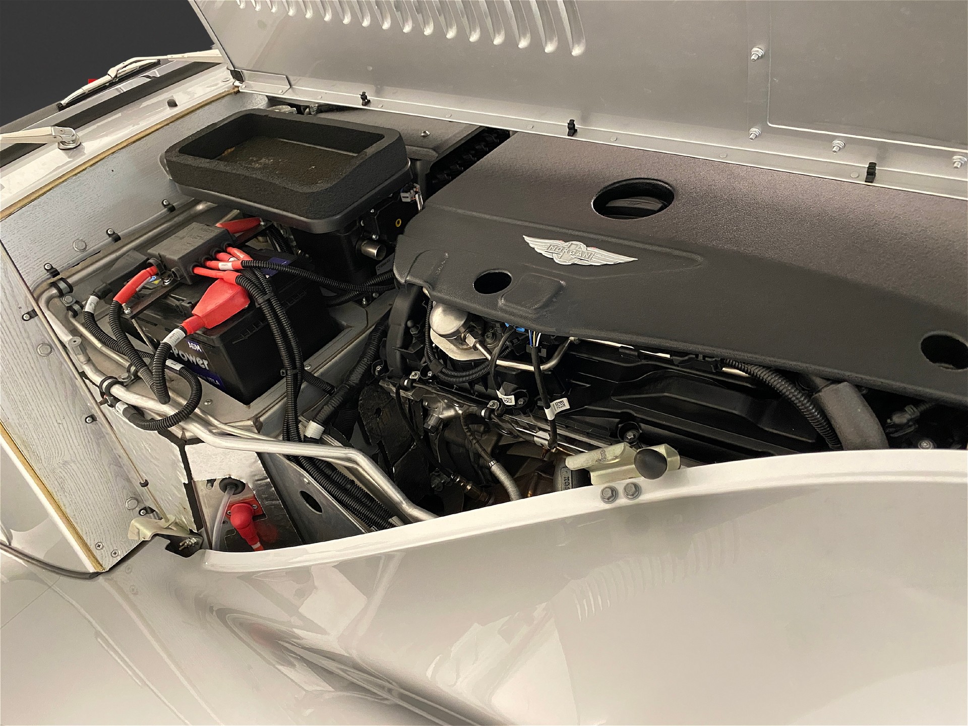 MORGAN Plus Six 3.0 Bespoke Automatik-image-18