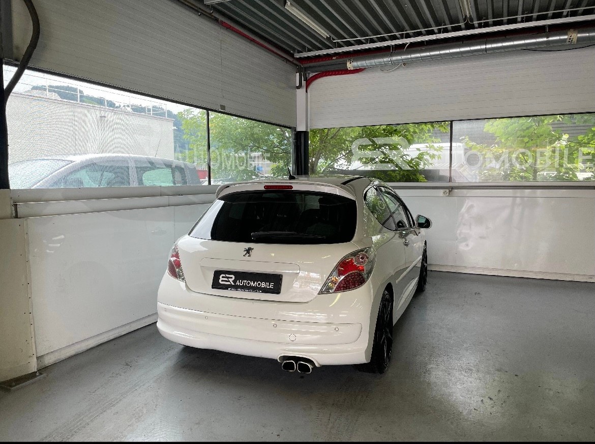 PEUGEOT 207 1.6 16V Turbo GTi-image-2