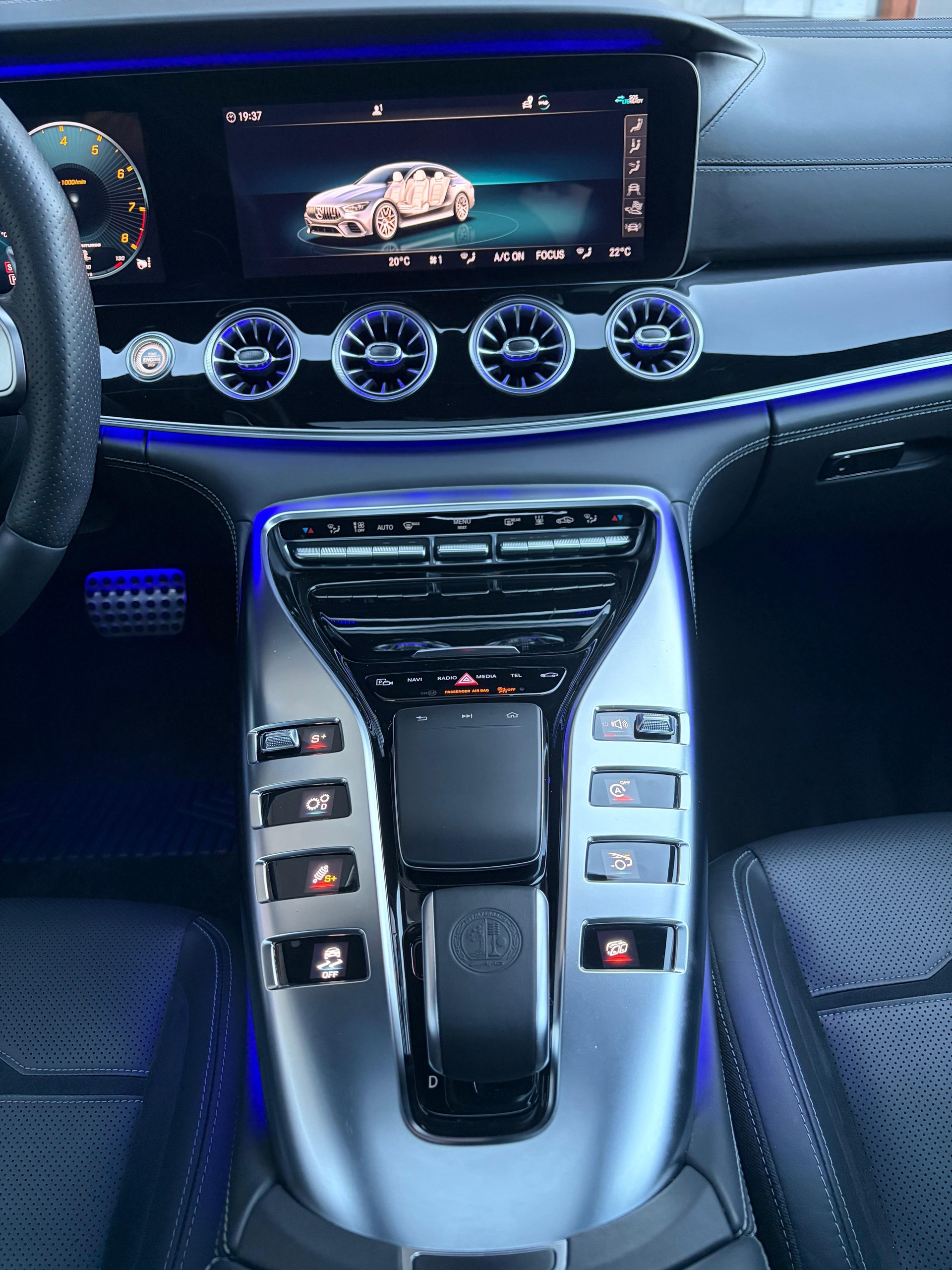 MERCEDES-BENZ AMG GT 4 63 S 4Matic+ Speedshift MCT-image-8