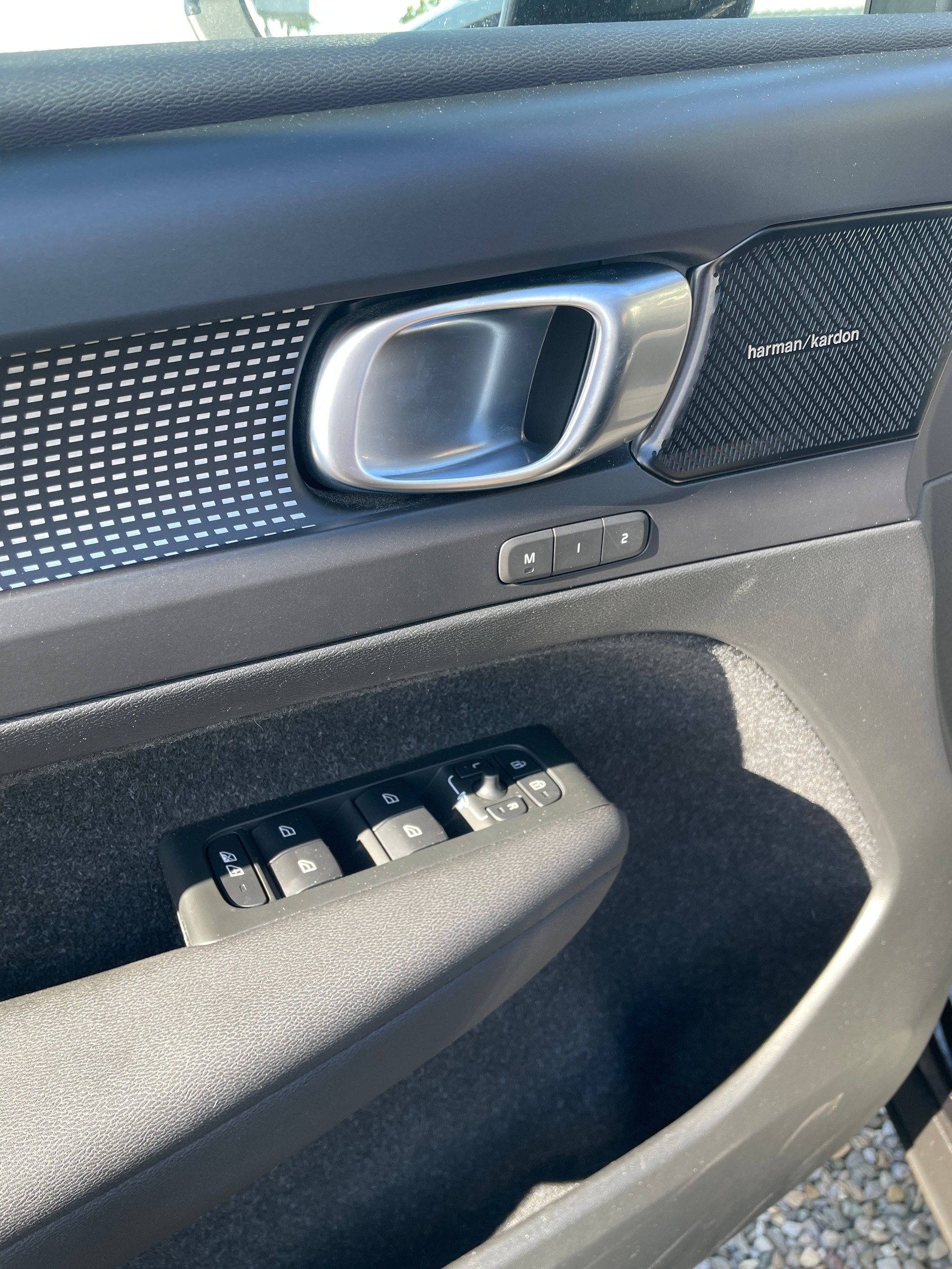 VOLVO XC40 T5 TwE R-Design-image-19