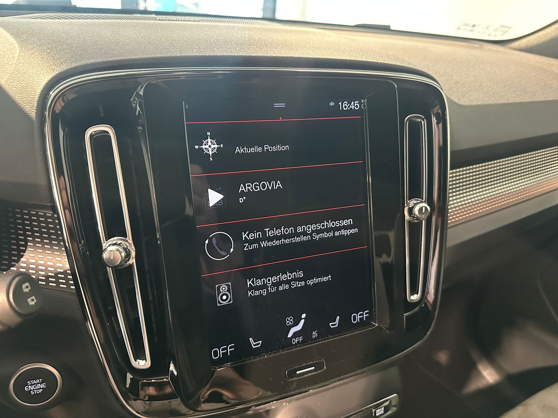 VOLVO XC40 T5 TwE R-Design-image-10