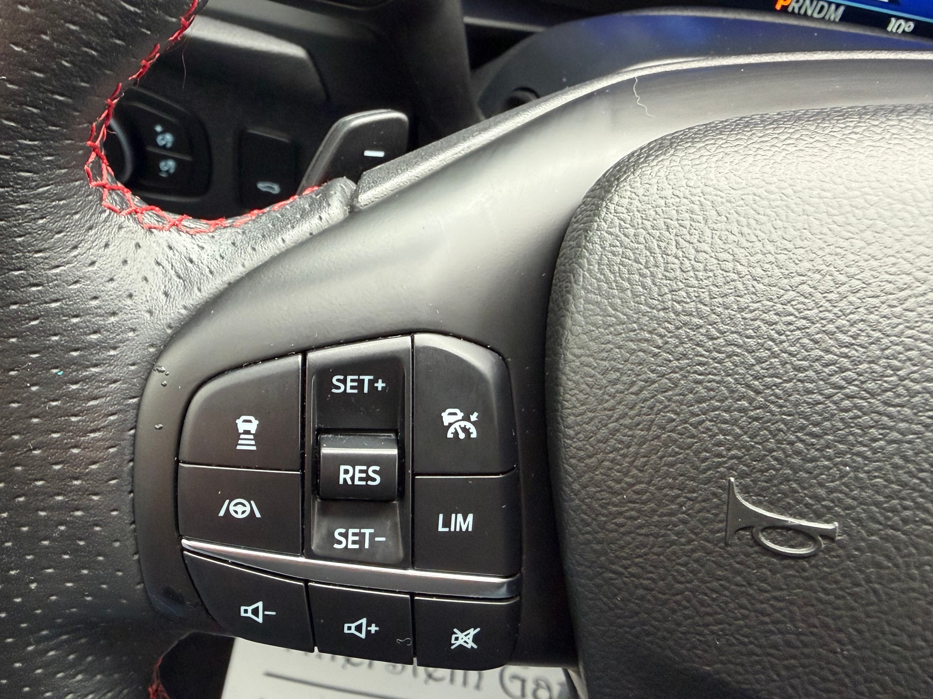 FORD Focus 2.0 TDCi ST Line Automatic-image-15