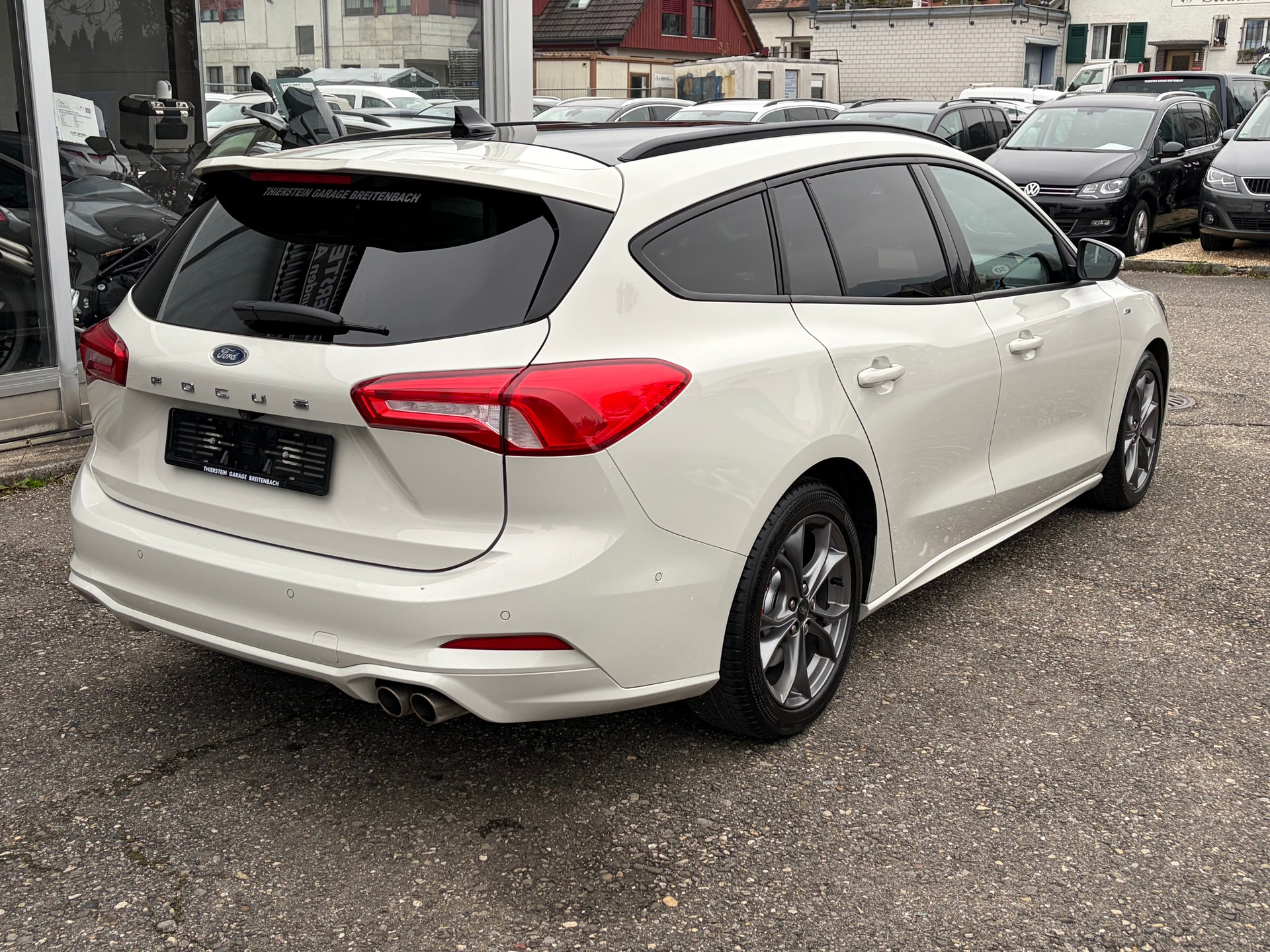 FORD Focus 2.0 TDCi ST Line Automatic-image-5