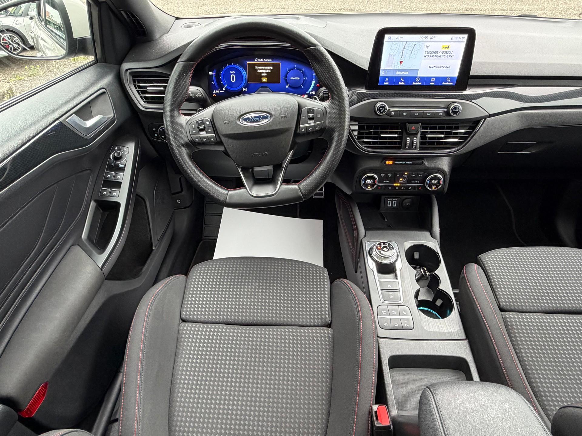 FORD Focus 2.0 TDCi ST Line Automatic-image-14