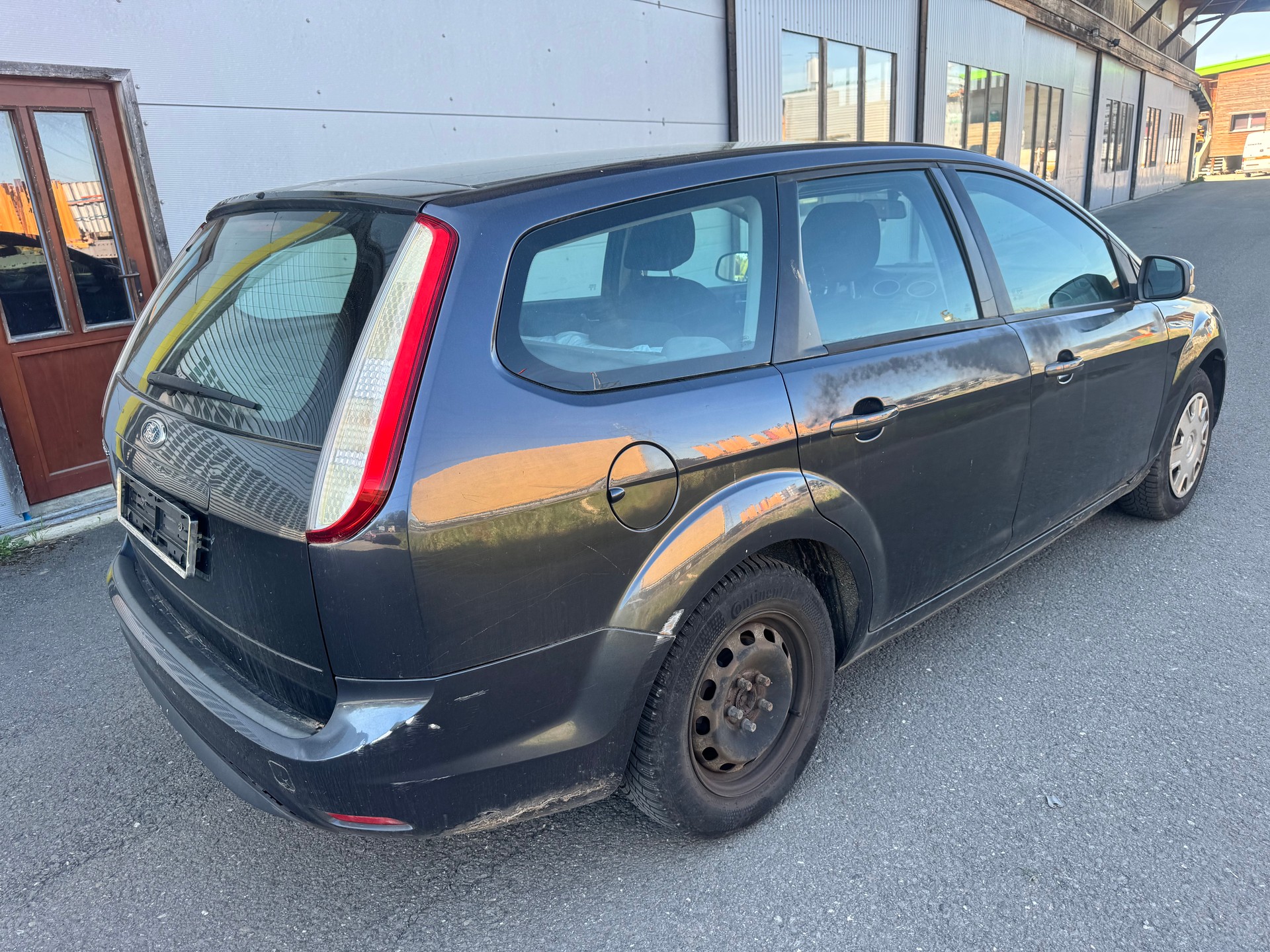 FORD Focus 1.8i Titanium-image-5