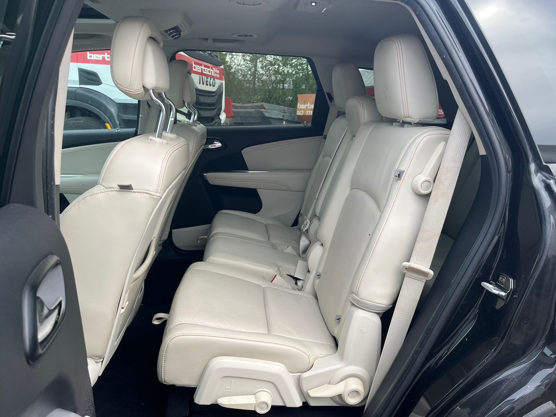 FIAT Freemont 2.0 MJ Park Avenue AWD Automat-image-8