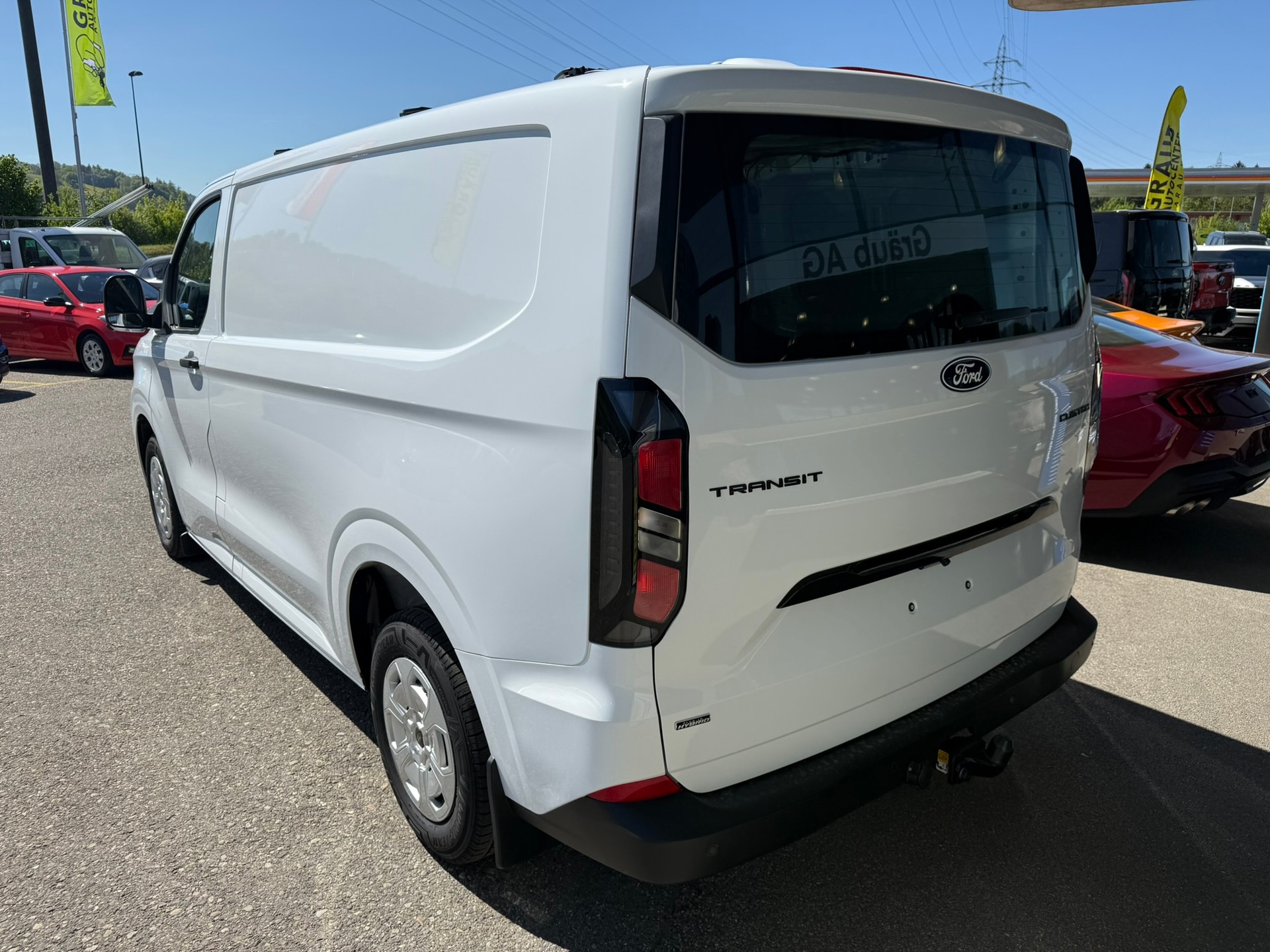 FORD Transit Custom Van PHEV 320 L1H1 Trend Automat-image-4