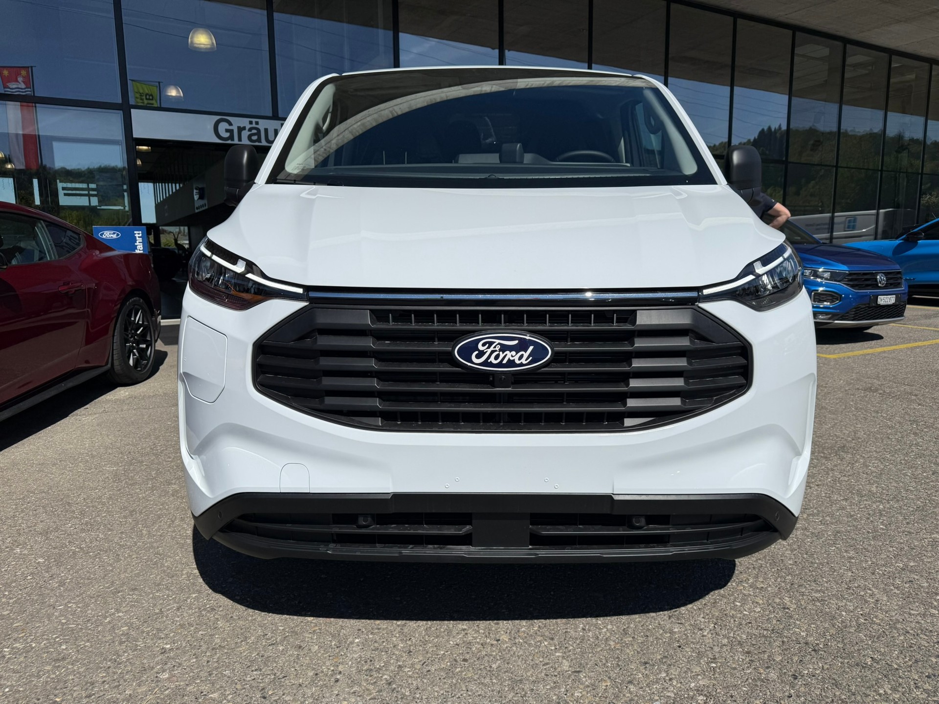 FORD Transit Custom Van PHEV 320 L1H1 Trend Automat-image-1