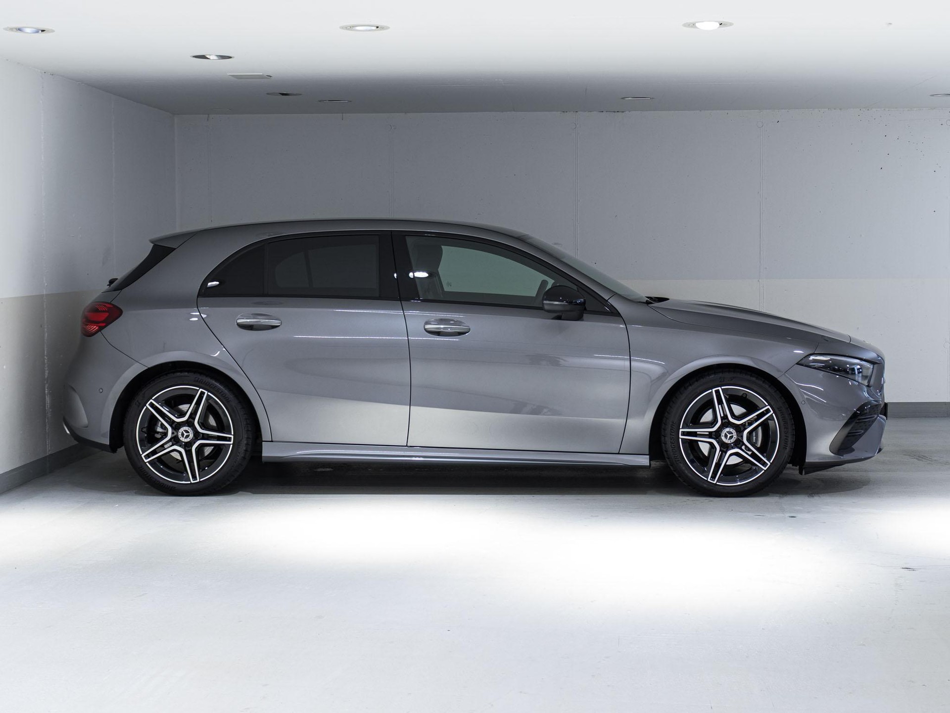 MERCEDES-BENZ A 200-image-1