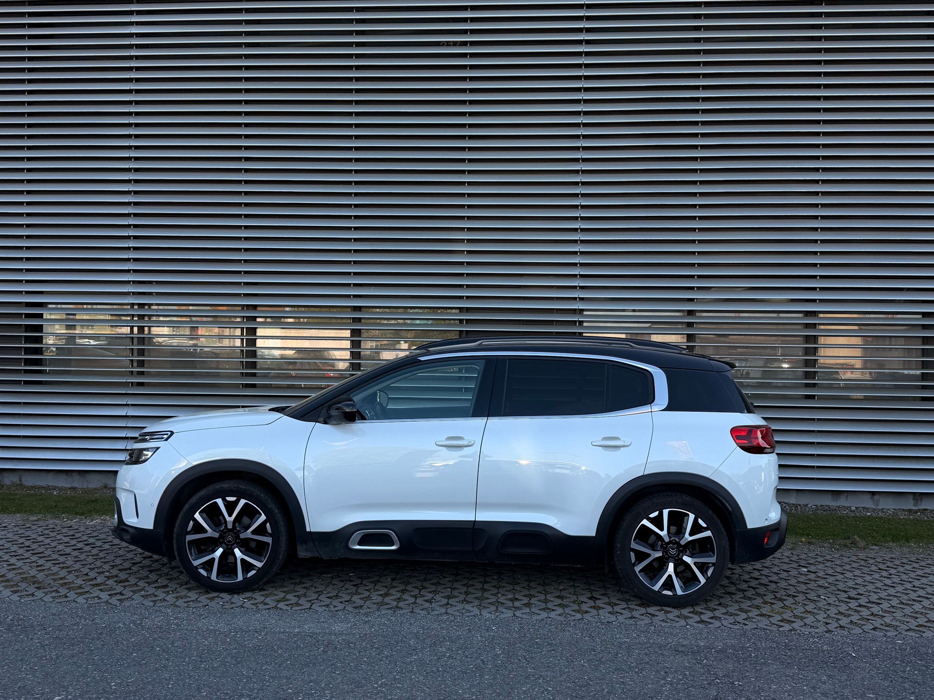CITROEN C5 Aircross 2.0 BlueHD Shine EAT8-image-3