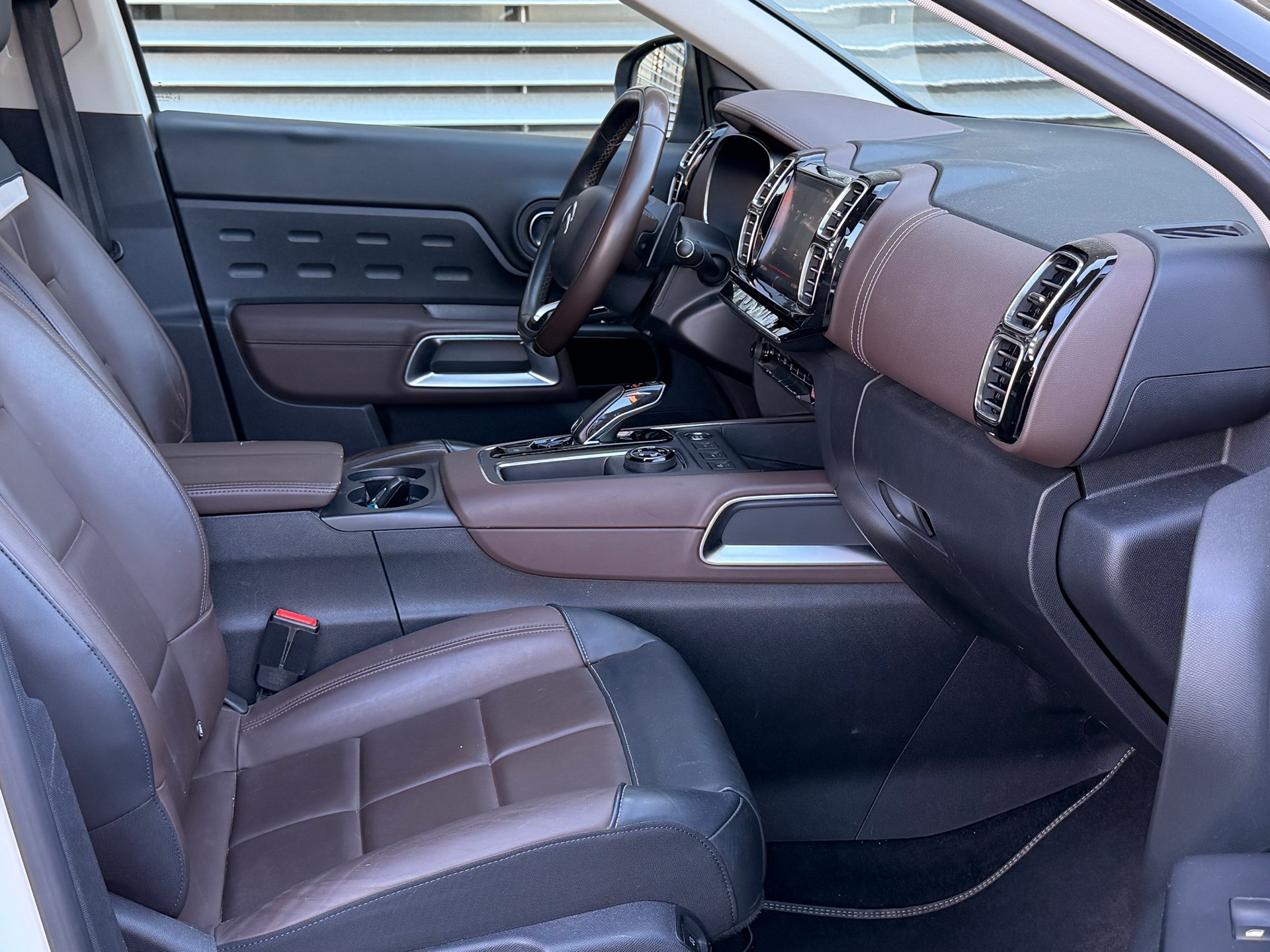 CITROEN C5 Aircross 2.0 BlueHD Shine EAT8-image-9