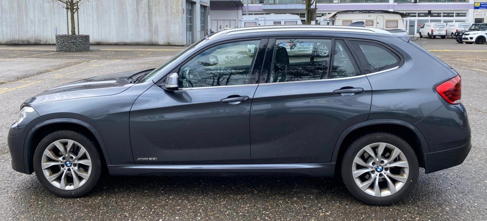BMW X1 xDrive 28i Sport Line Steptronic-image-5