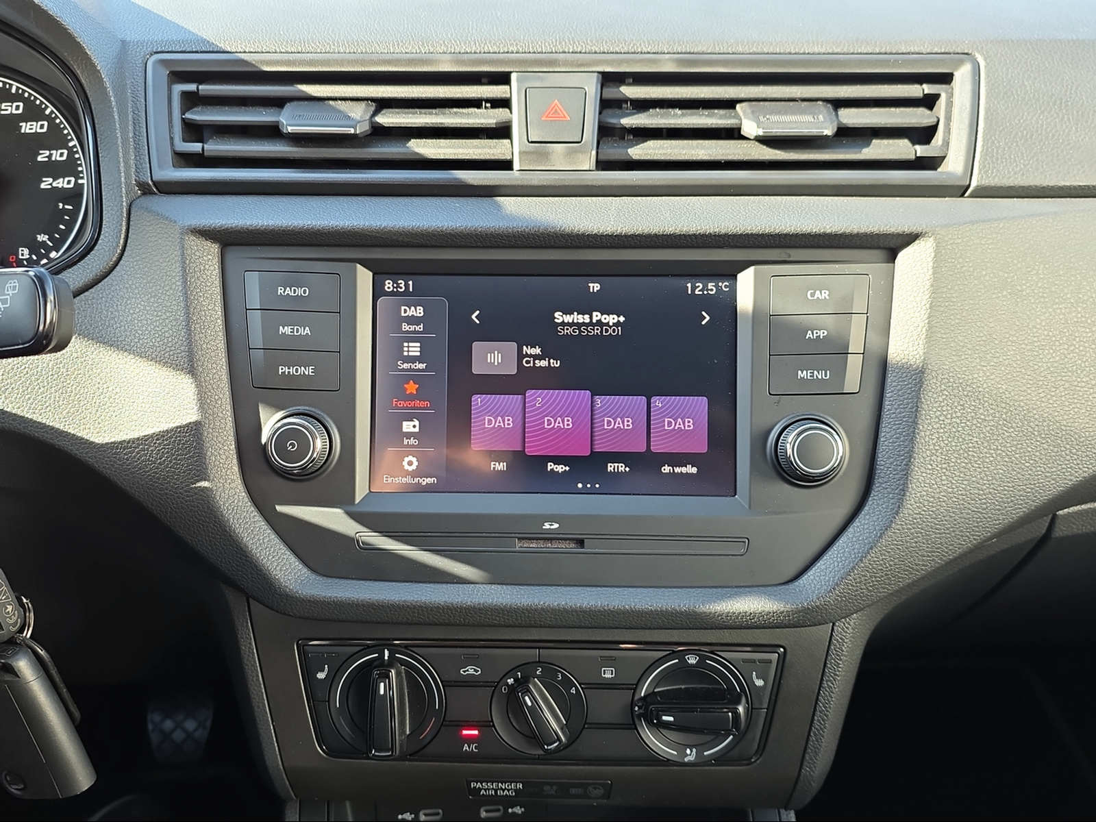 SEAT Ibiza 1.0 EcoTSI Reference-image-8