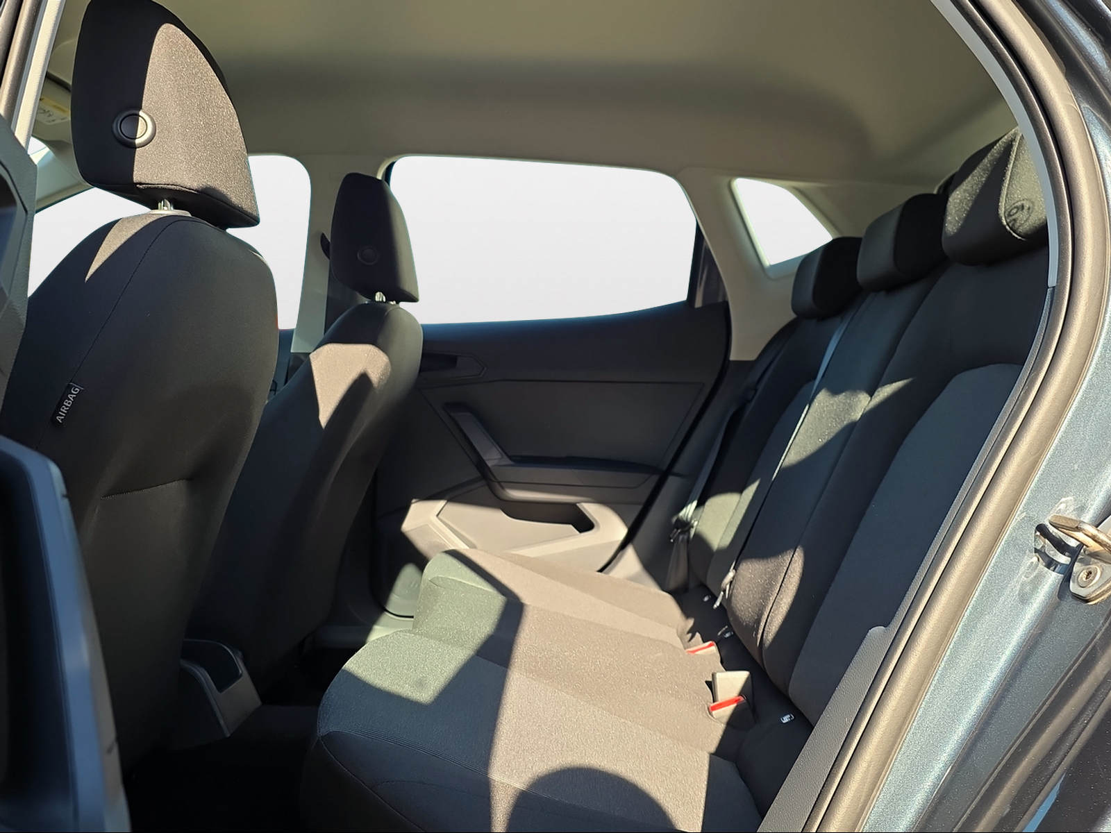SEAT Ibiza 1.0 EcoTSI Reference-image-10