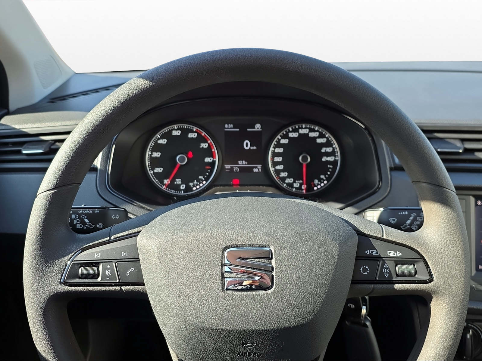 SEAT Ibiza 1.0 EcoTSI Reference-image-4