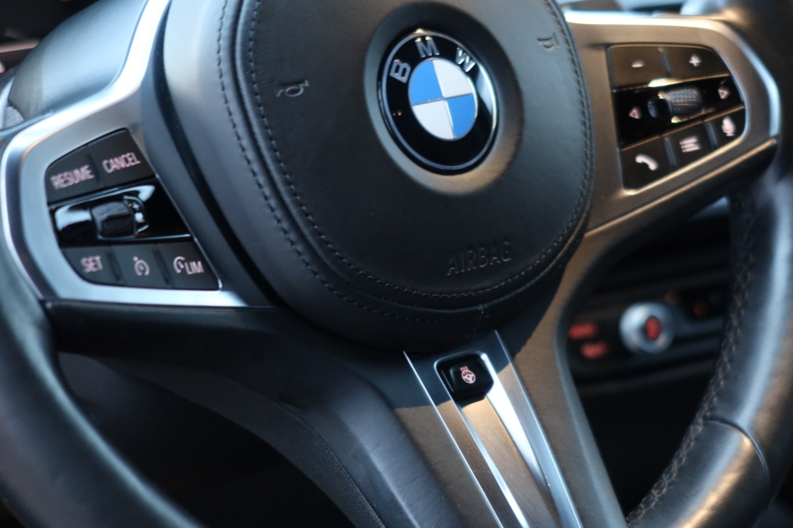 BMW 120d xDrive Steptronic M Sport (CH)-image-13