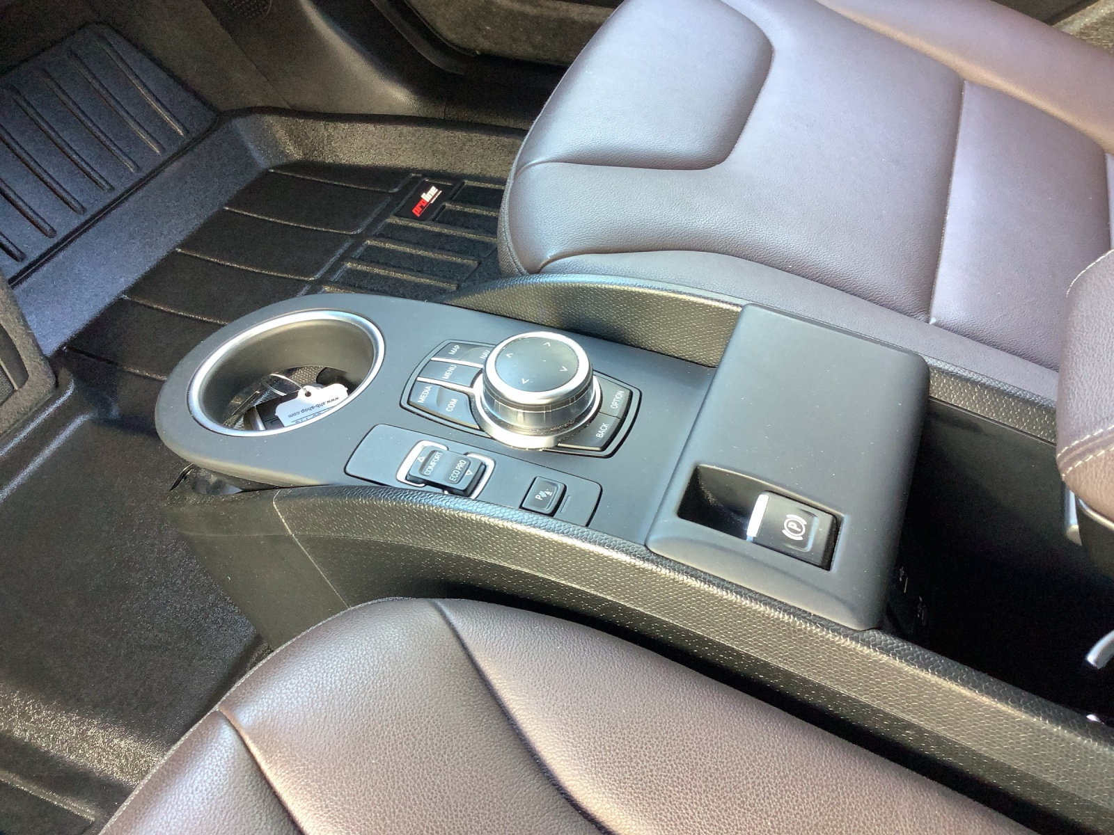 BMW i3 (120Ah)-image-21