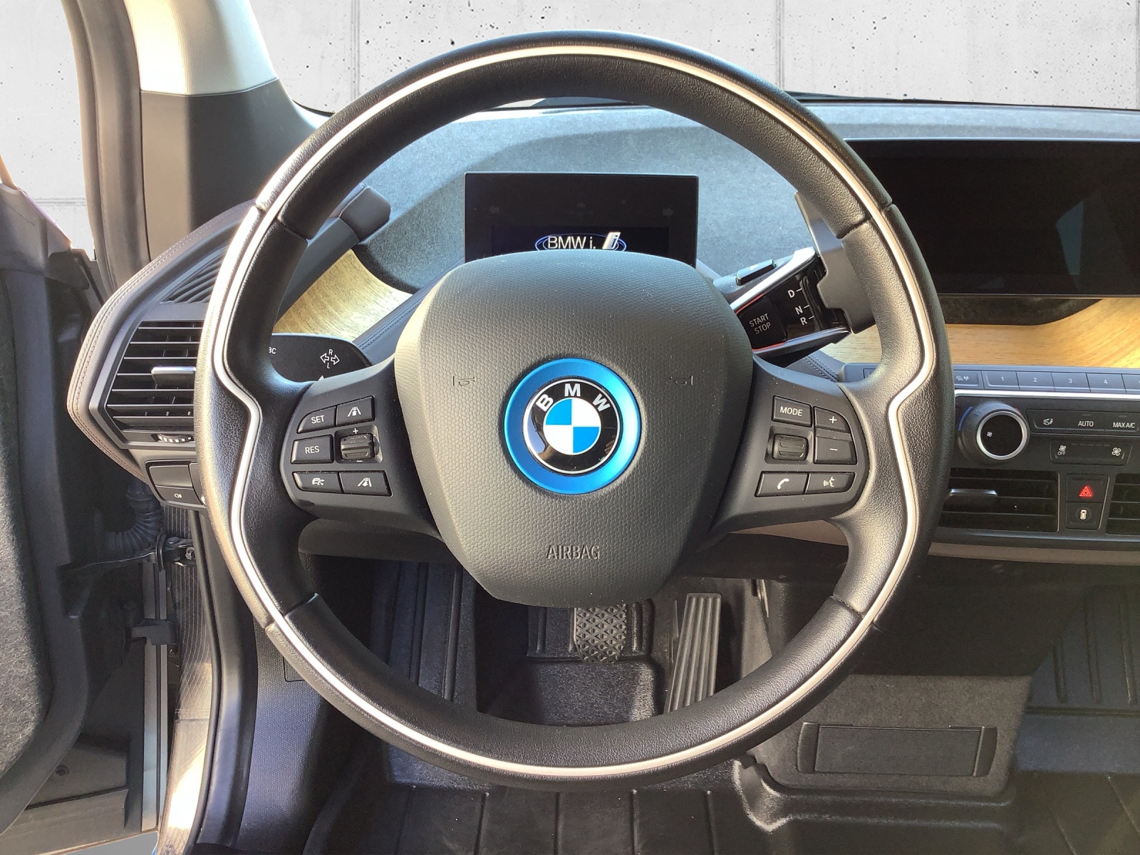 BMW i3 (120Ah)-image-14