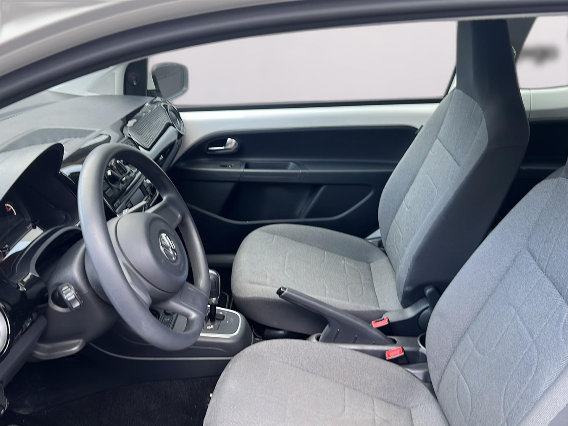 VW Up 1.0 MPI 60 BMT Move ASG-image-12