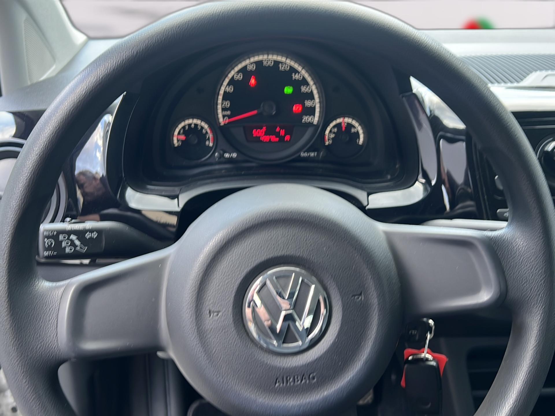 VW Up 1.0 MPI 60 BMT Move ASG-image-9