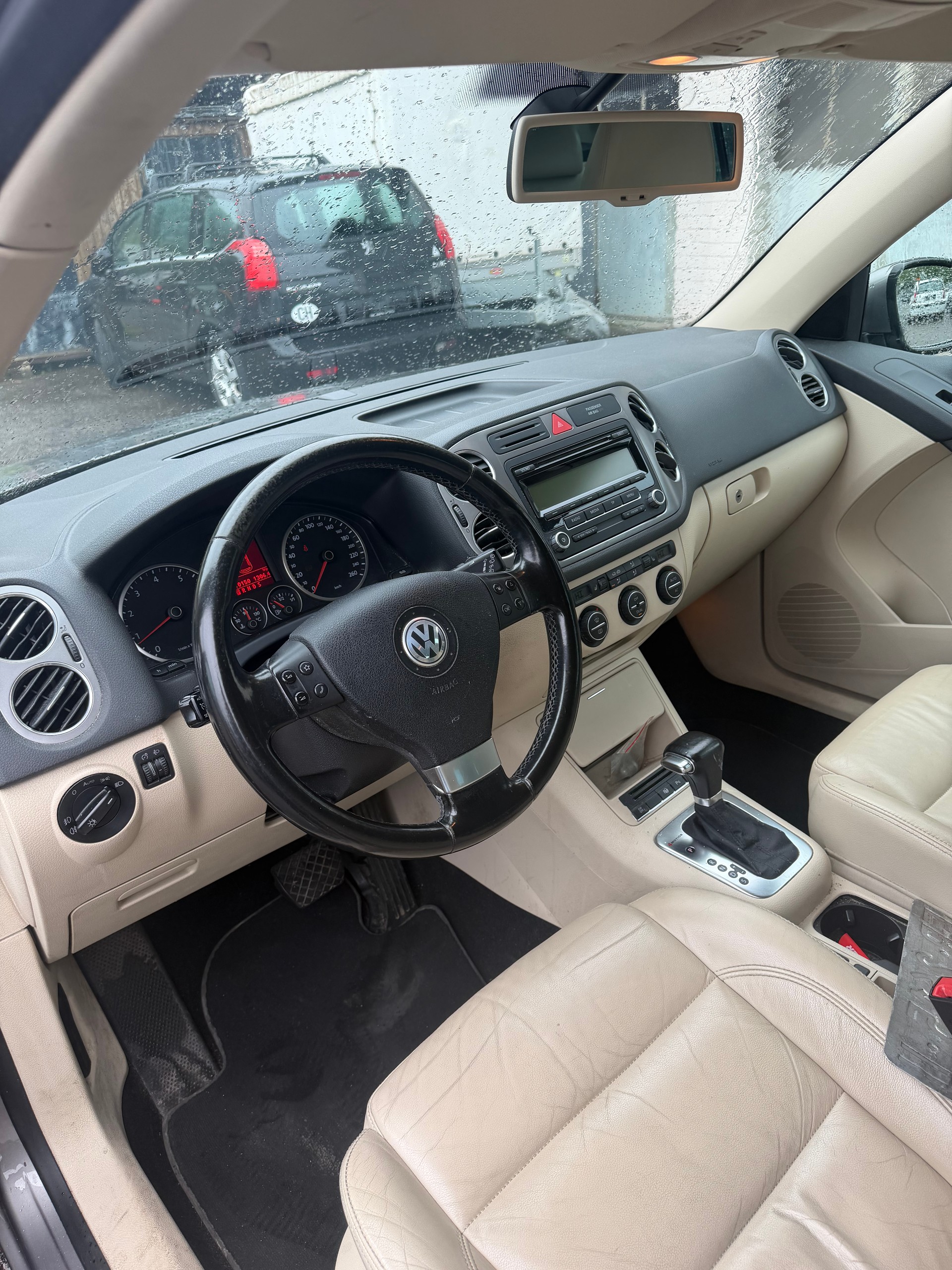 VW Tiguan 2.0 TSI Trend&Fun Tiptronic-image-8