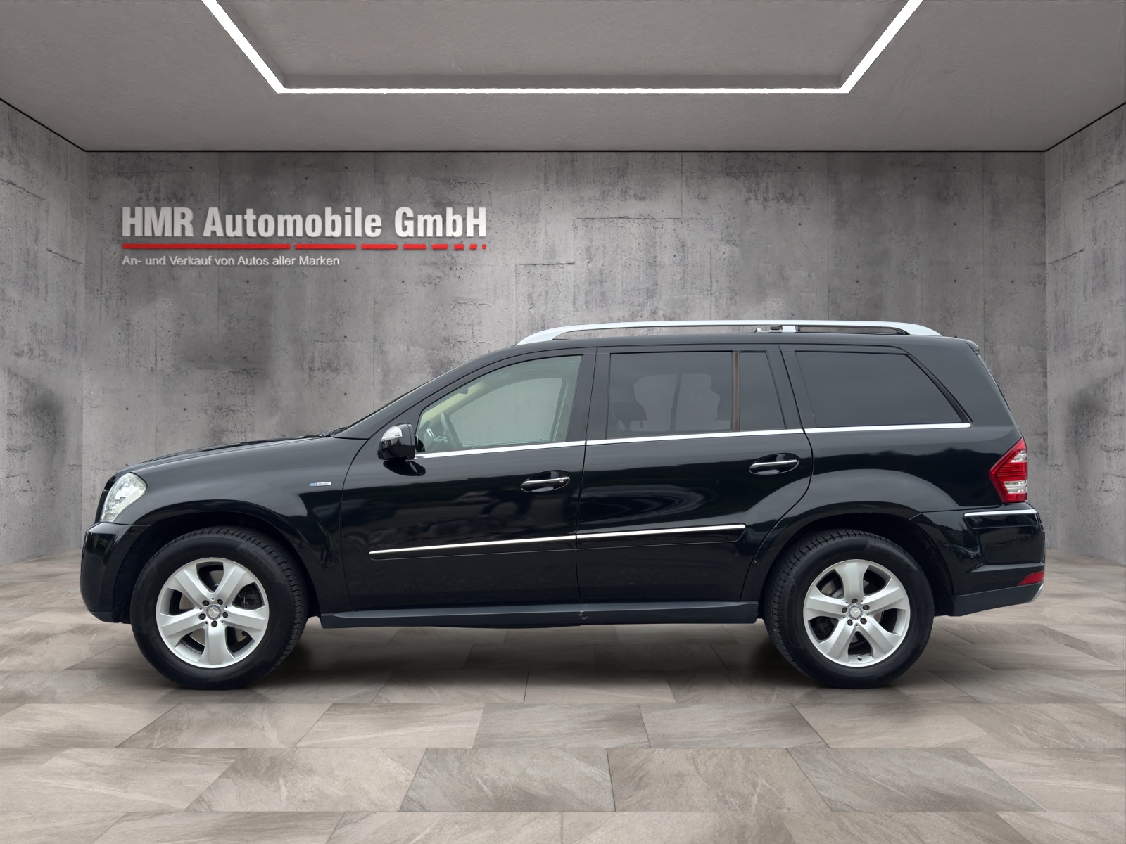MERCEDES-BENZ GL 350 BlueTEC 4Matic 7G-TRONIC-image-5