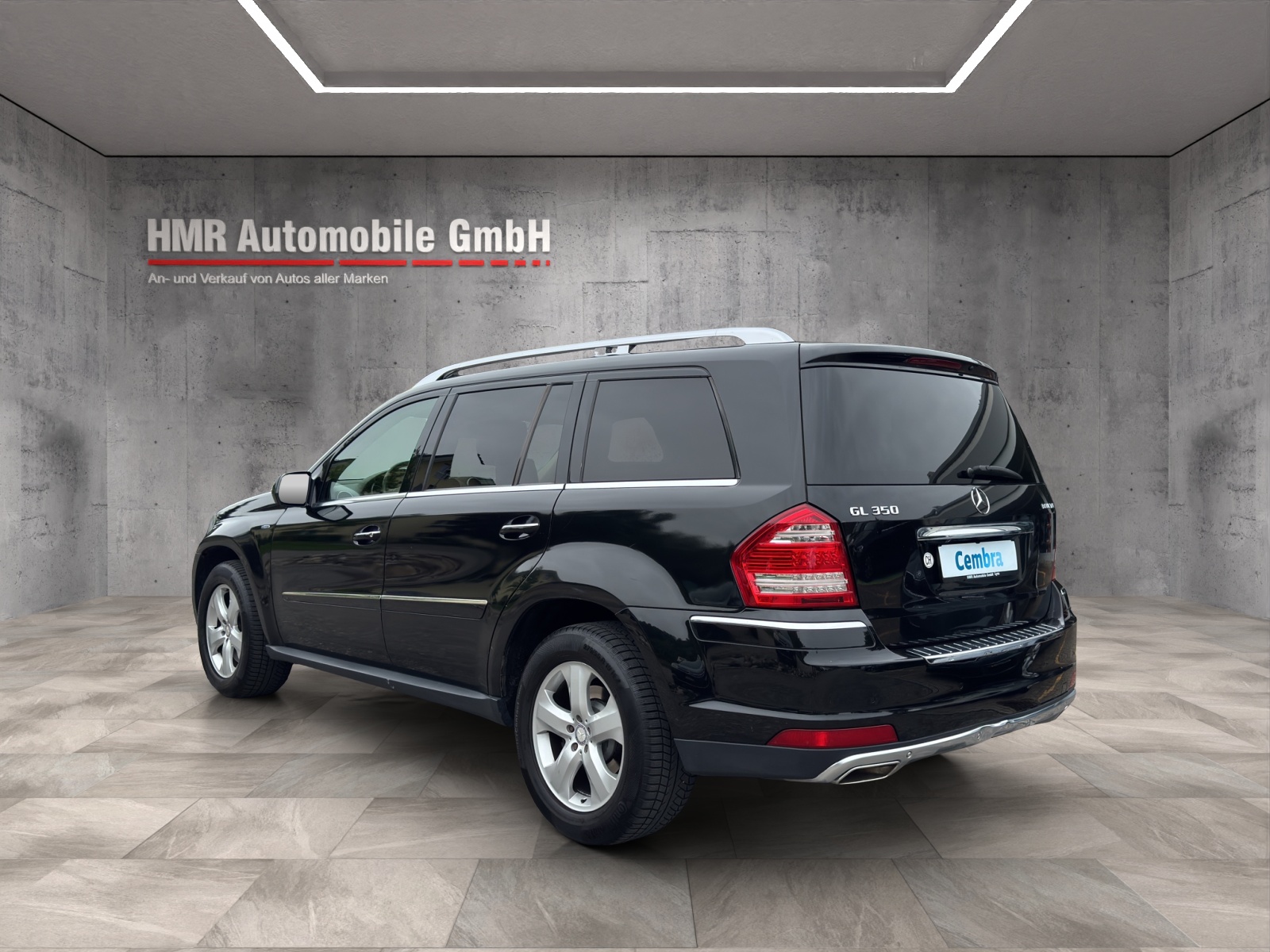 MERCEDES-BENZ GL 350 BlueTEC 4Matic 7G-TRONIC-showroom-element-1