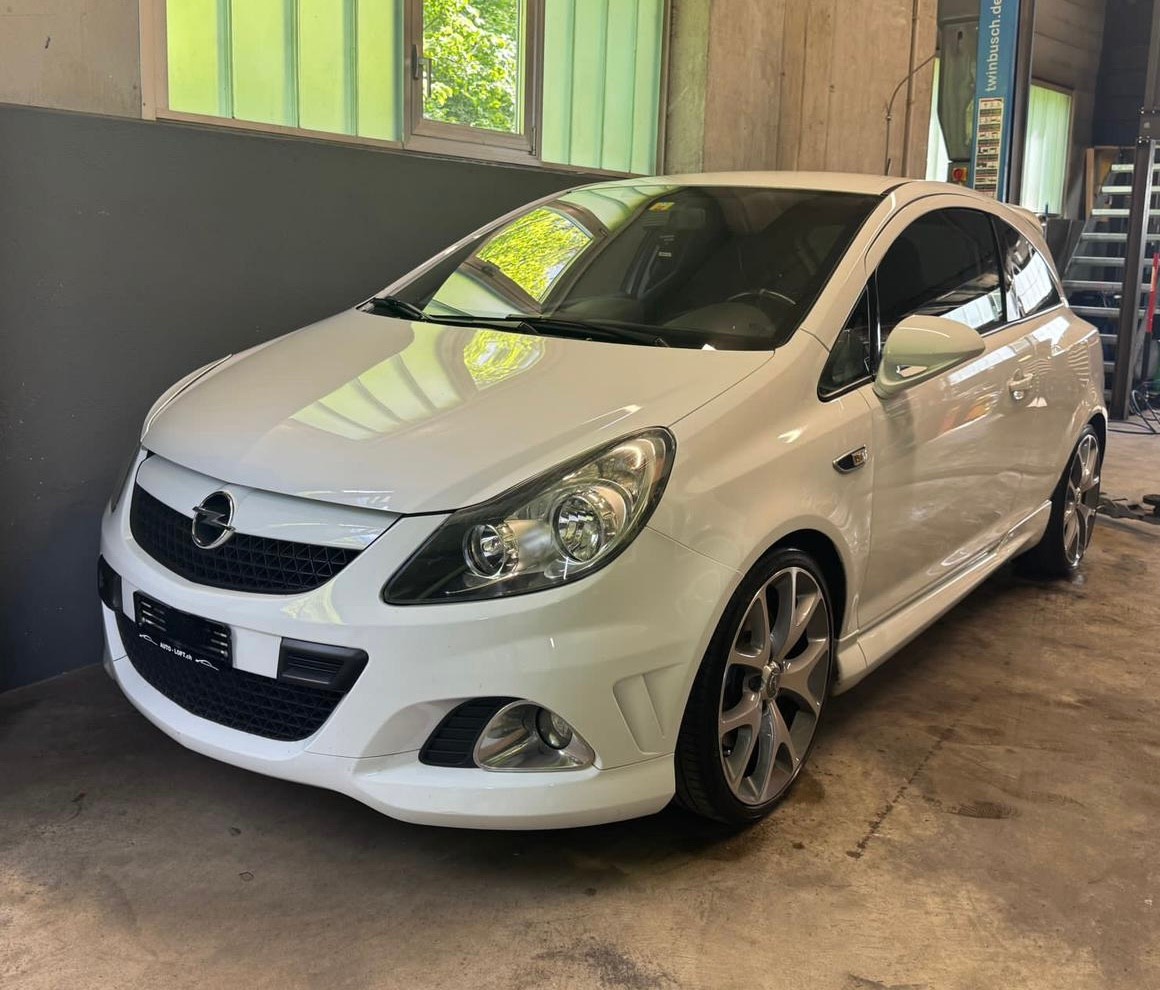 OPEL Corsa 1.6 Turbo OPC //NEU AB MFK!-image-0
