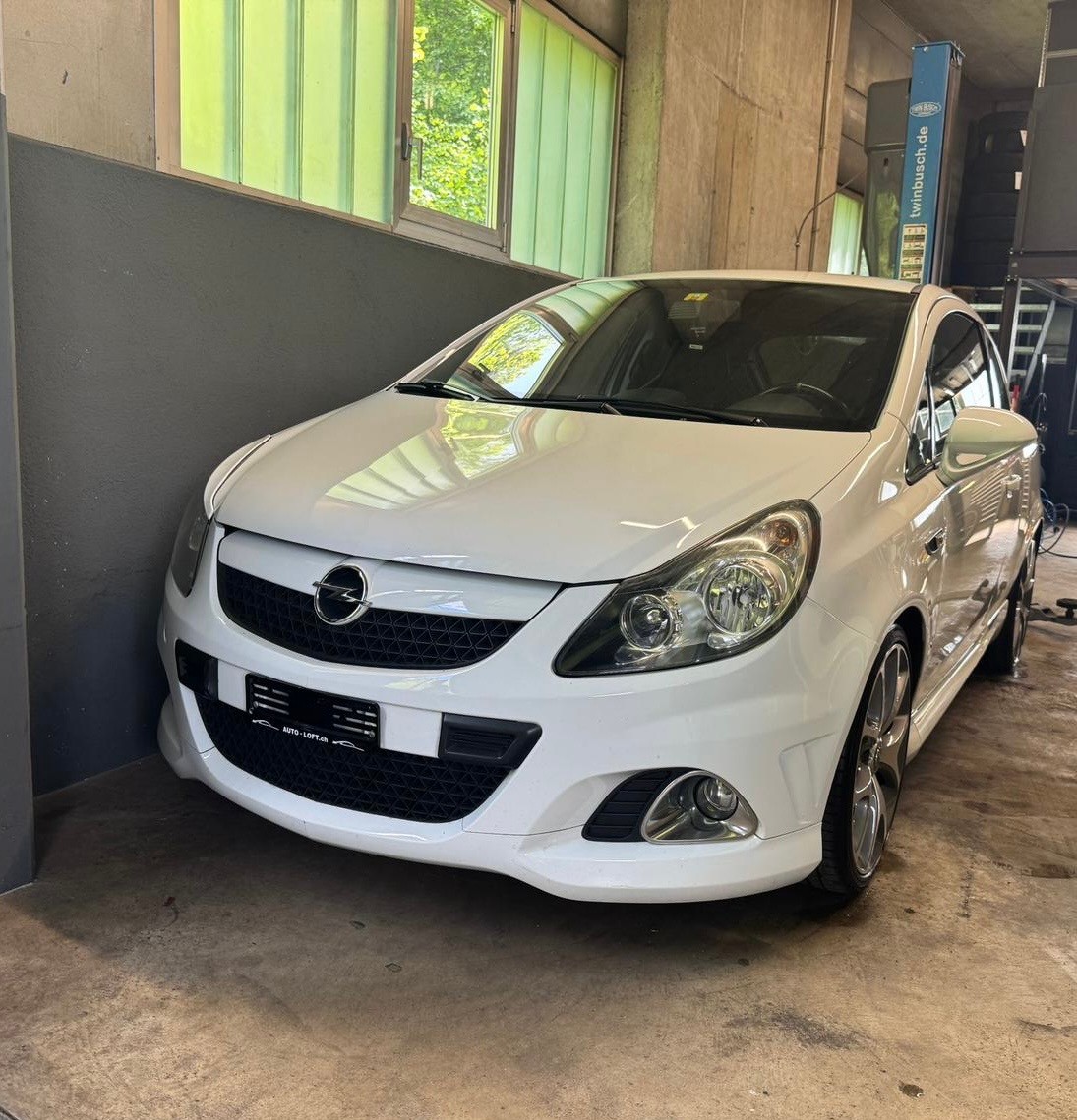 OPEL Corsa 1.6 Turbo OPC //NEU AB MFK!-image-1