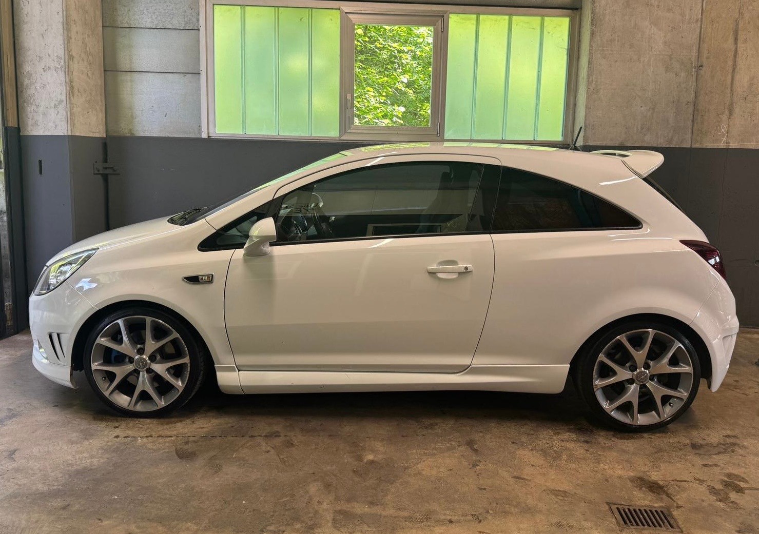 OPEL Corsa 1.6 Turbo OPC //NEU AB MFK!-image-2