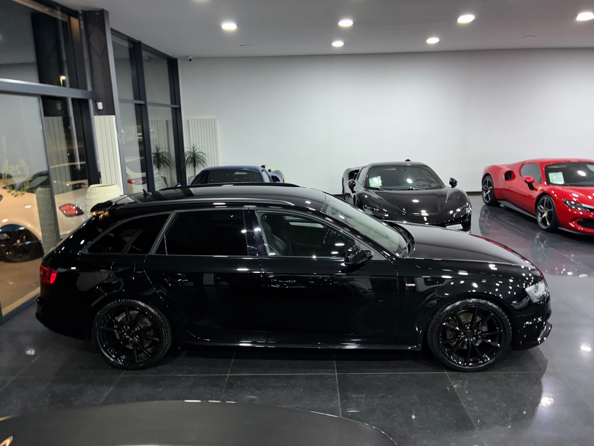 AUDI A4 Avant 2.0 TDI multitronic-image-3