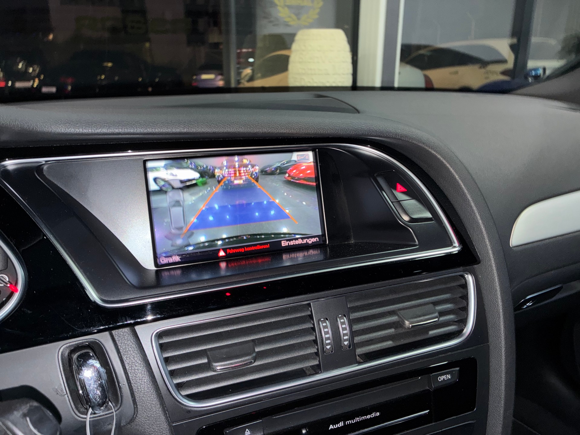 AUDI A4 Avant 2.0 TDI multitronic-image-10