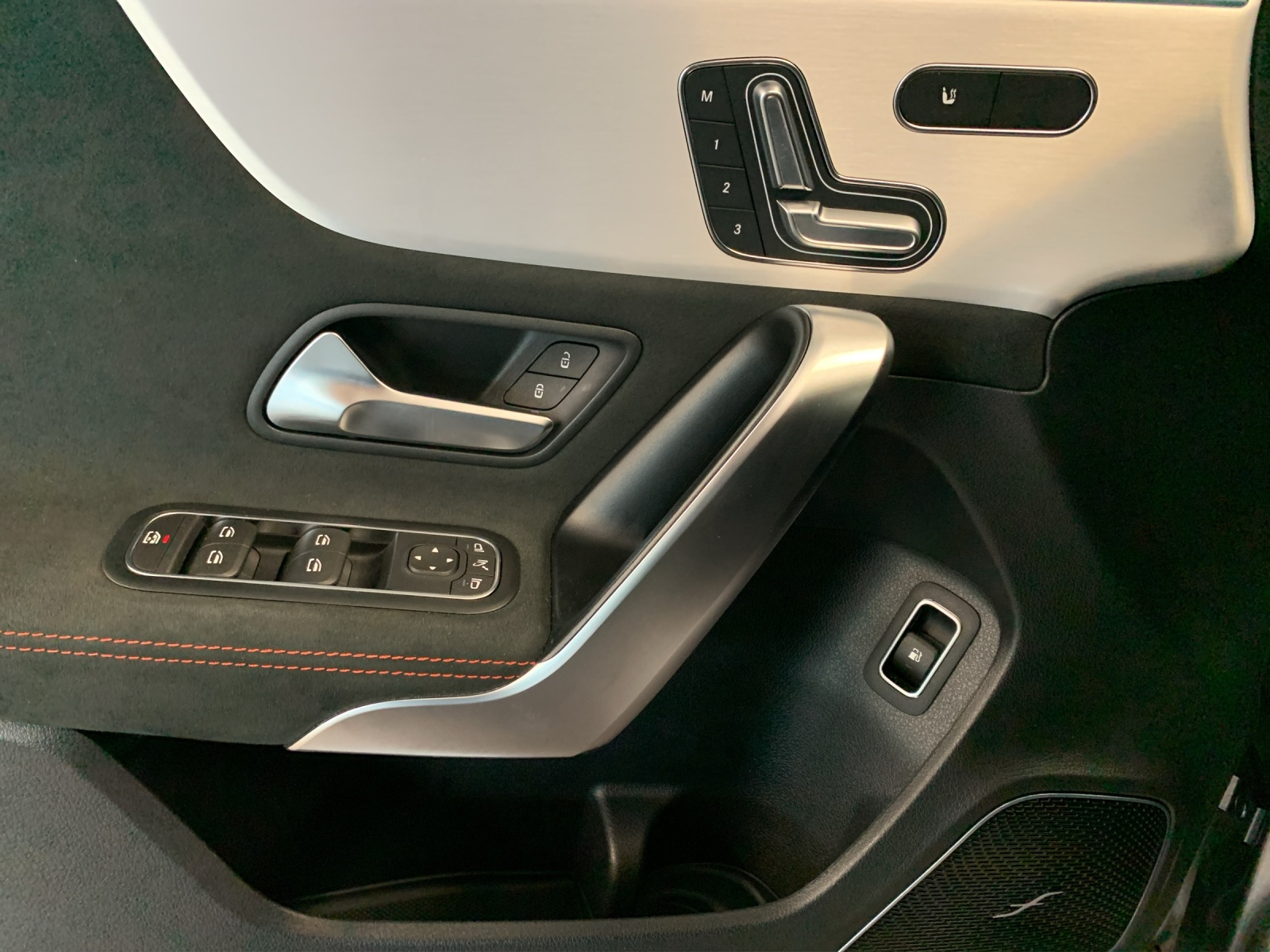 Image MERCEDES-BENZ A-250 A 250 e 8G-DCT