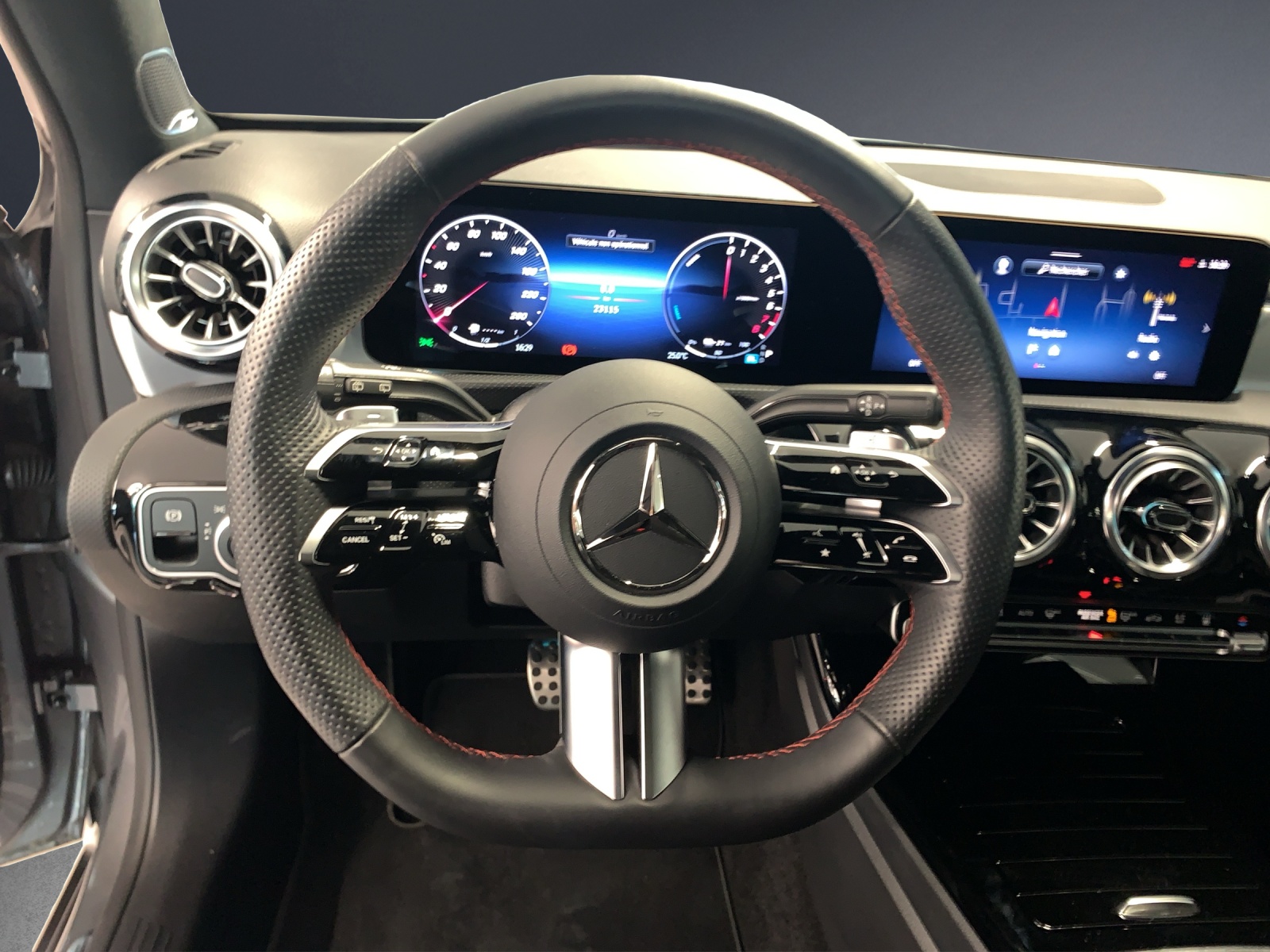 Image MERCEDES-BENZ A-250 A 250 e 8G-DCT