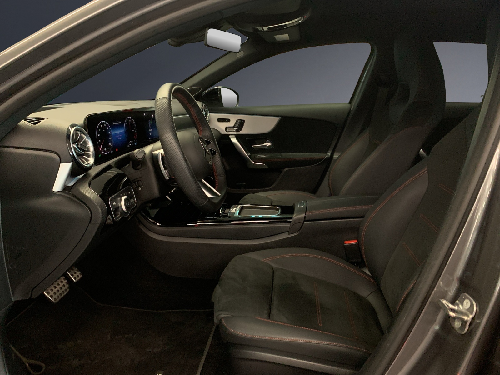 Image MERCEDES-BENZ A-250 A 250 e 8G-DCT