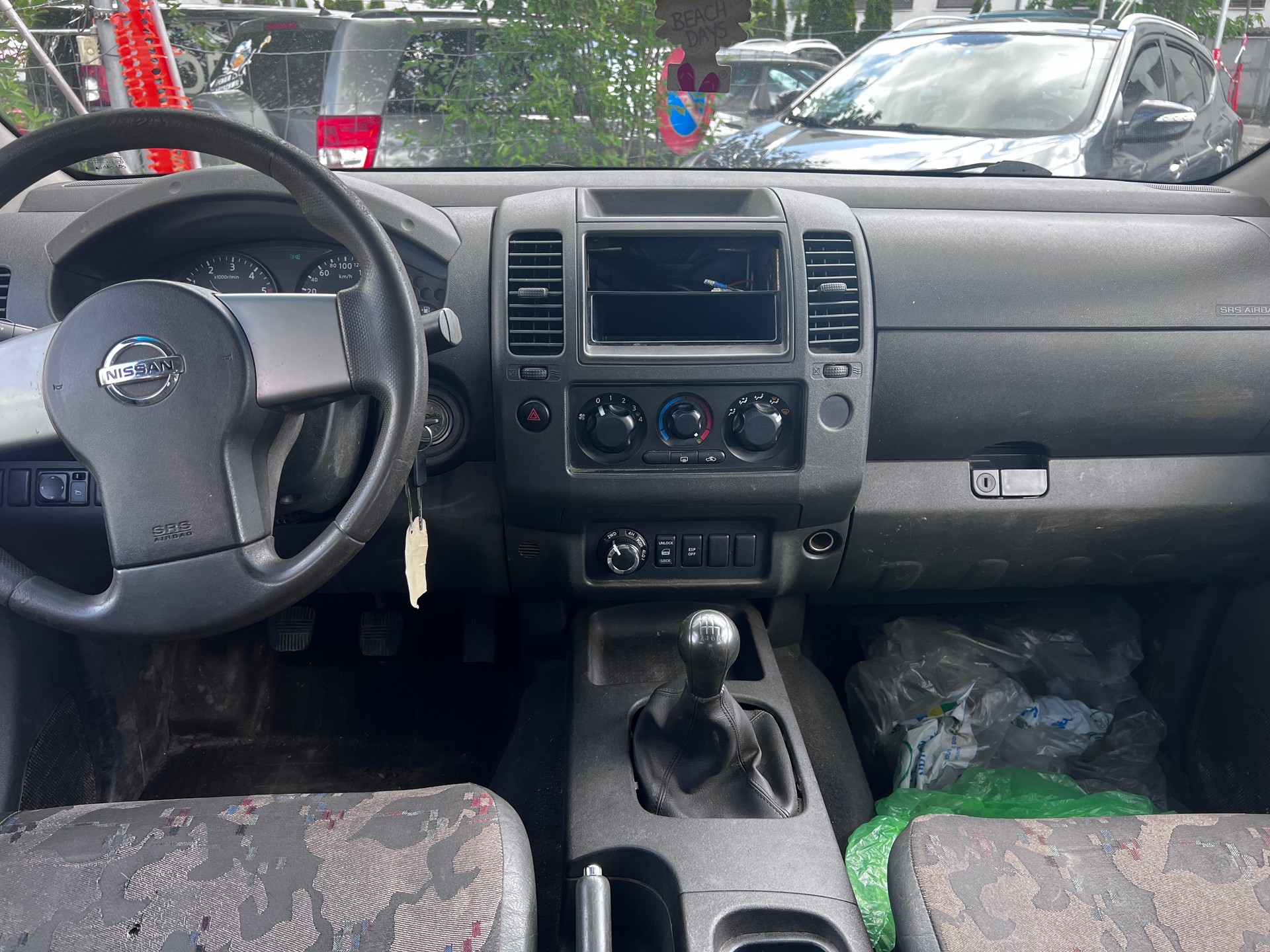 NISSAN Navara Double Cab LE 2.5 dCi 4WD-image-7