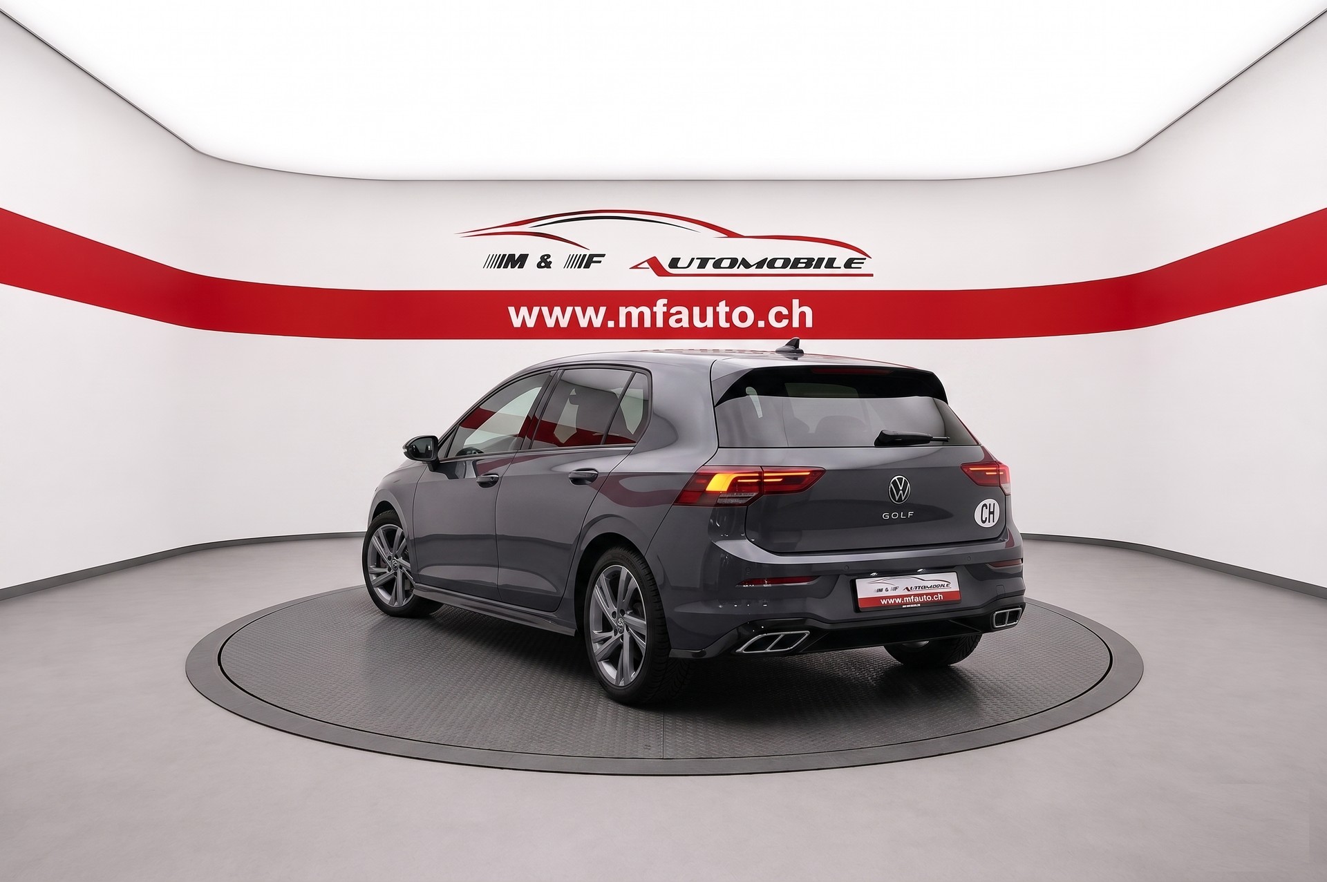 VW Golf VIII 1.5 eTSI Life DSG CH FAHRZEUG-showroom-element-3