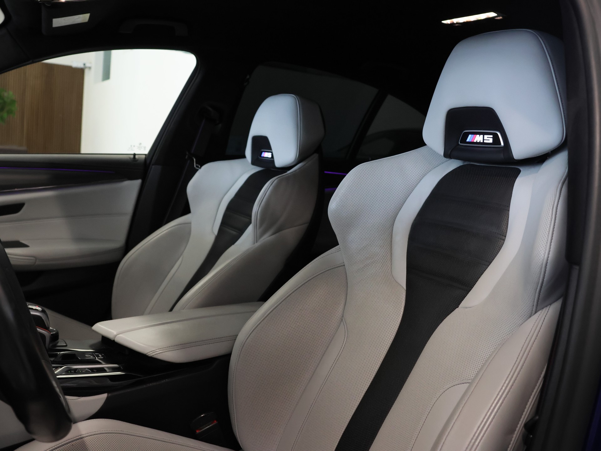 BMW M5 xDrive Competition Drivelogic *Laserlicht* *Massagesitze* *Harmon Cardon*-image-18