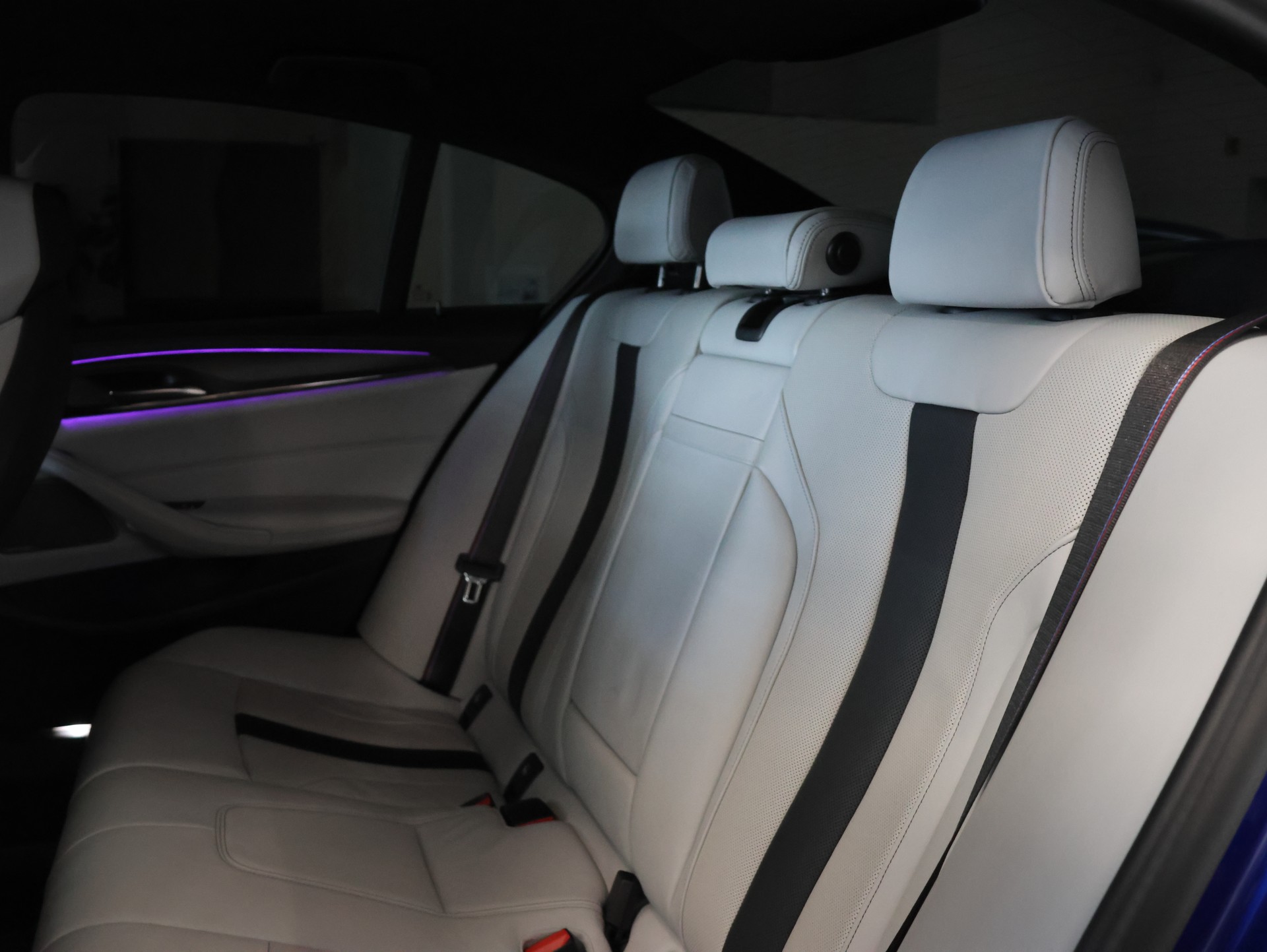 BMW M5 xDrive Competition Drivelogic *Laserlicht* *Massagesitze* *Harmon Cardon*-image-35