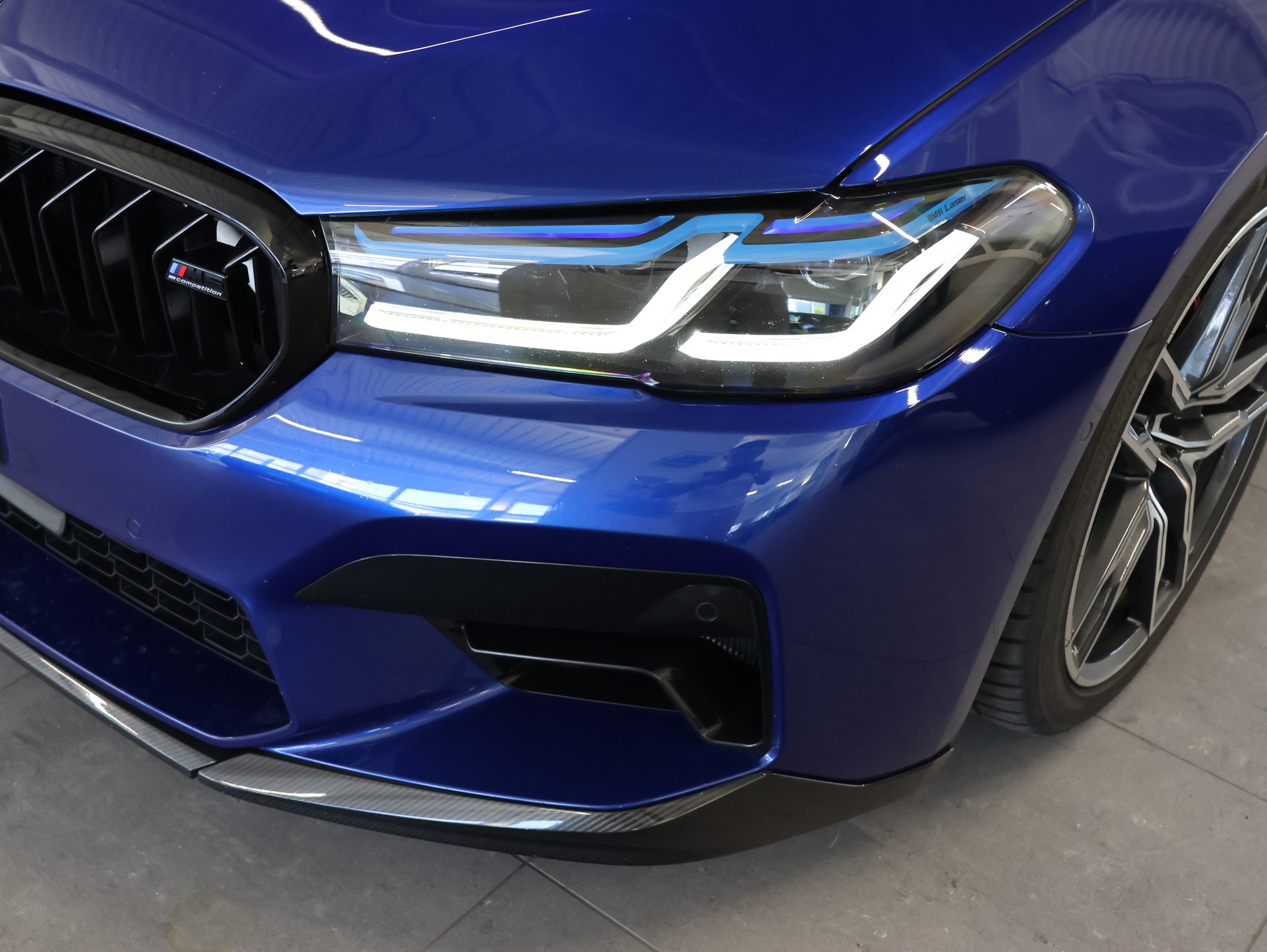 BMW M5 xDrive Competition Drivelogic *Laserlicht* *Massagesitze* *Harmon Cardon*-image-9
