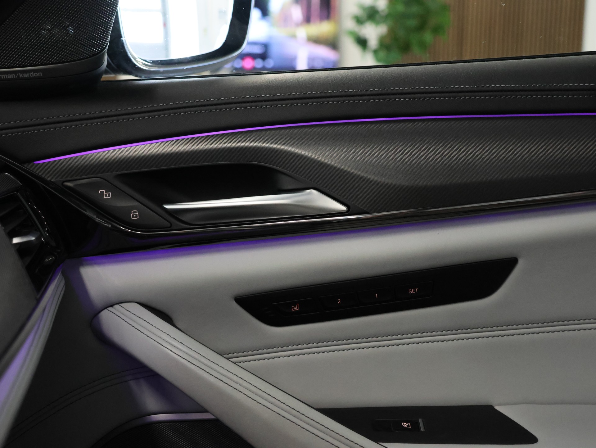BMW M5 xDrive Competition Drivelogic *Laserlicht* *Massagesitze* *Harmon Cardon*-image-30