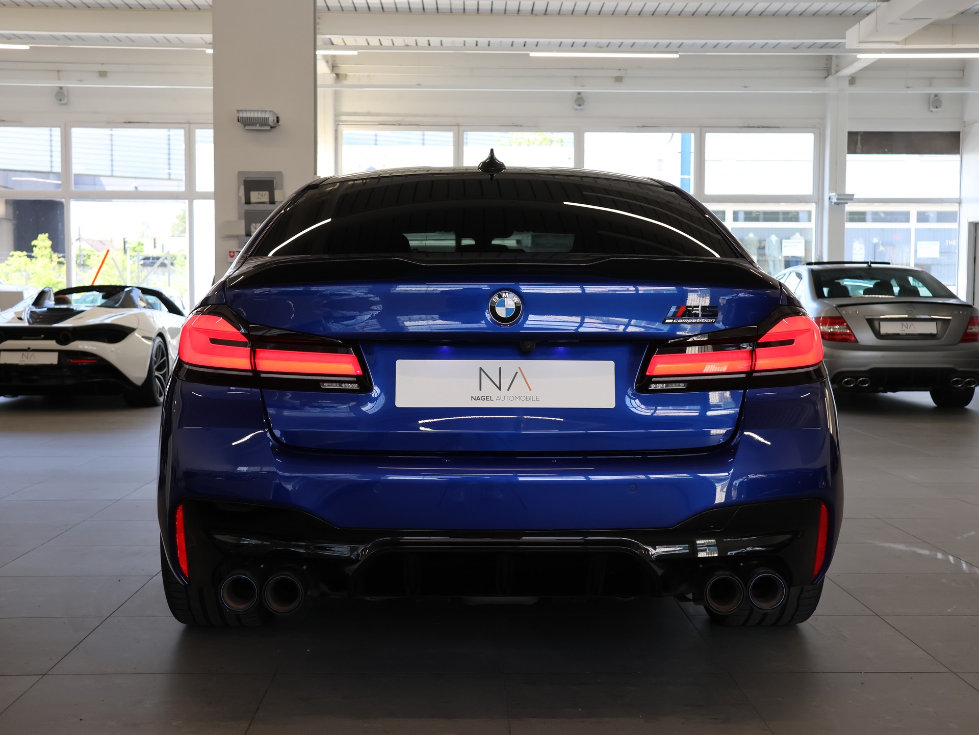 BMW M5 xDrive Competition Drivelogic *Laserlicht* *Massagesitze* *Harmon Cardon*-image-4