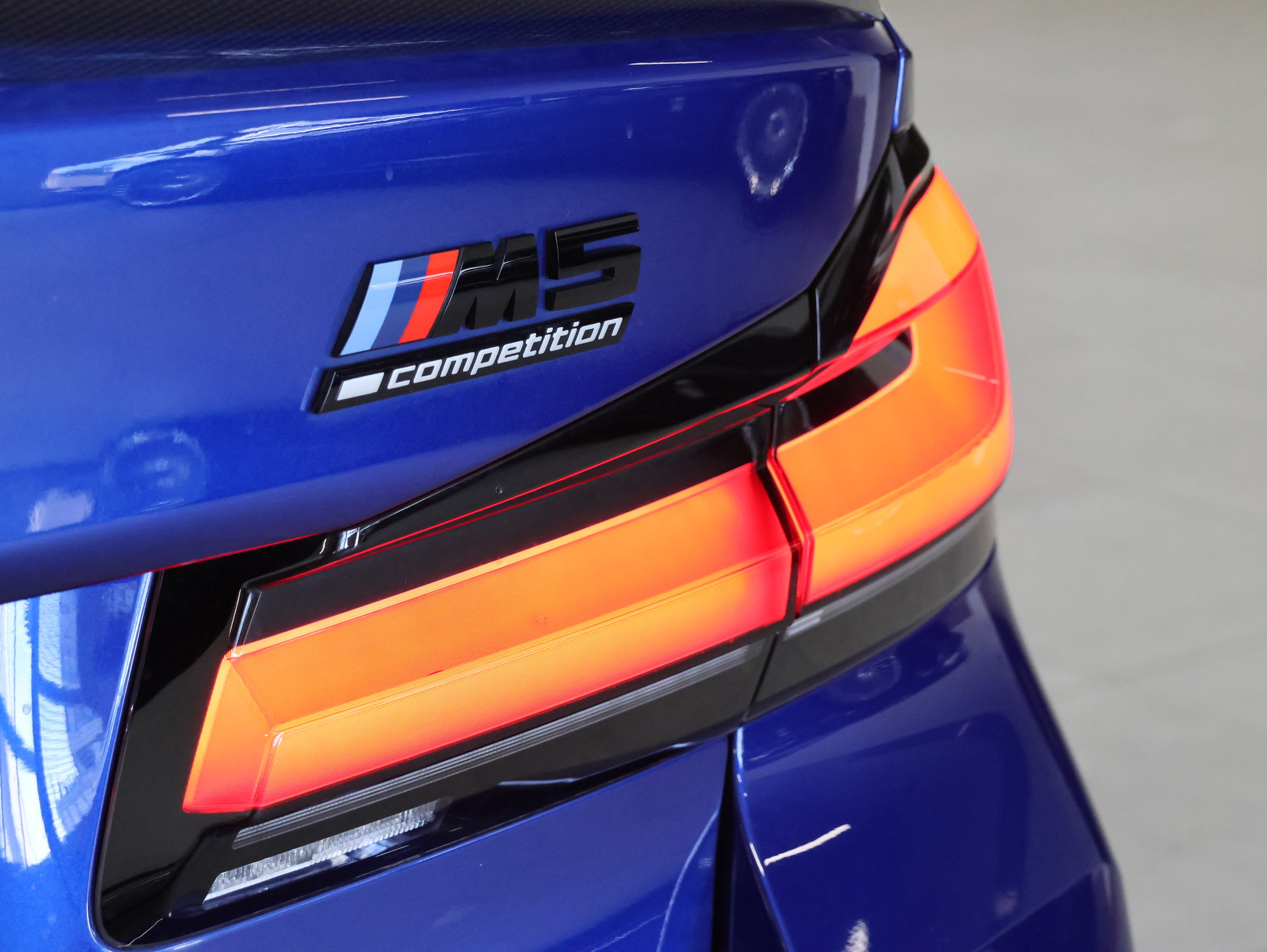 BMW M5 xDrive Competition Drivelogic *Laserlicht* *Massagesitze* *Harmon Cardon*-image-11