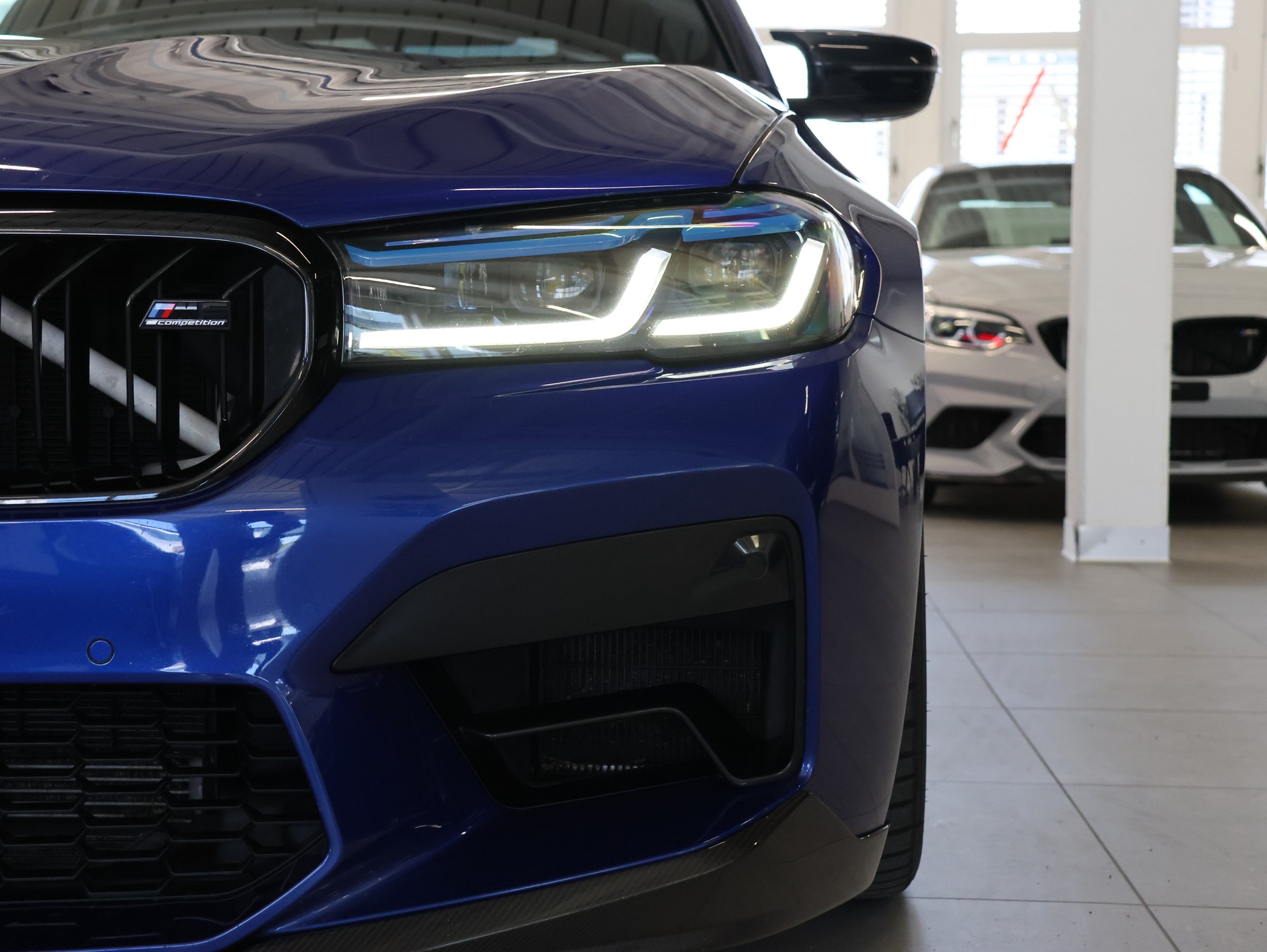 BMW M5 xDrive Competition Drivelogic *Laserlicht* *Massagesitze* *Harmon Cardon*-image-8