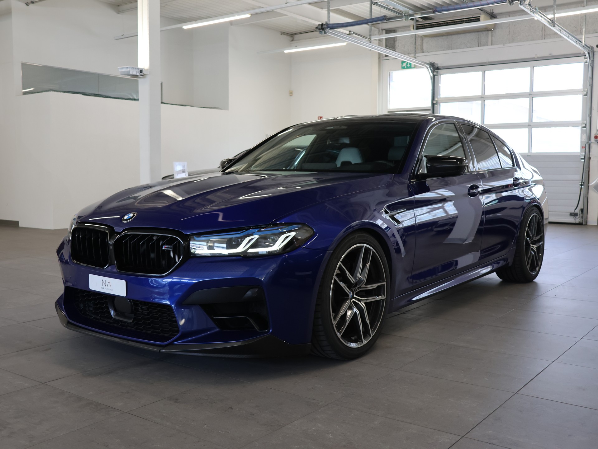 BMW M5 xDrive Competition Drivelogic *Laserlicht* *Massagesitze* *Harmon Cardon*-image-3
