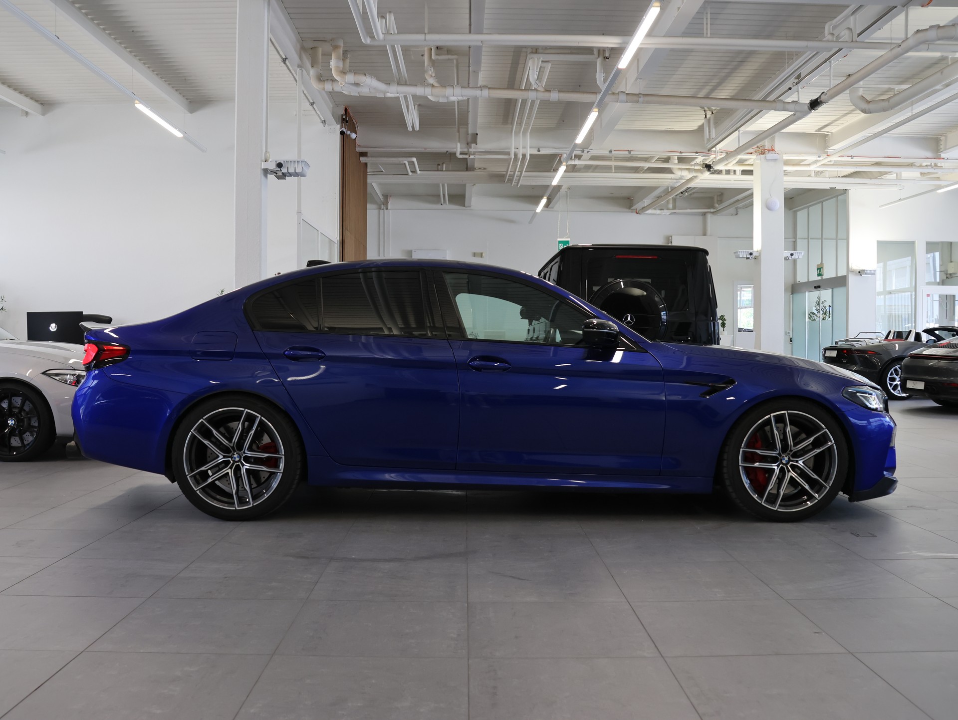 BMW M5 xDrive Competition Drivelogic *Laserlicht* *Massagesitze* *Harmon Cardon*-image-6