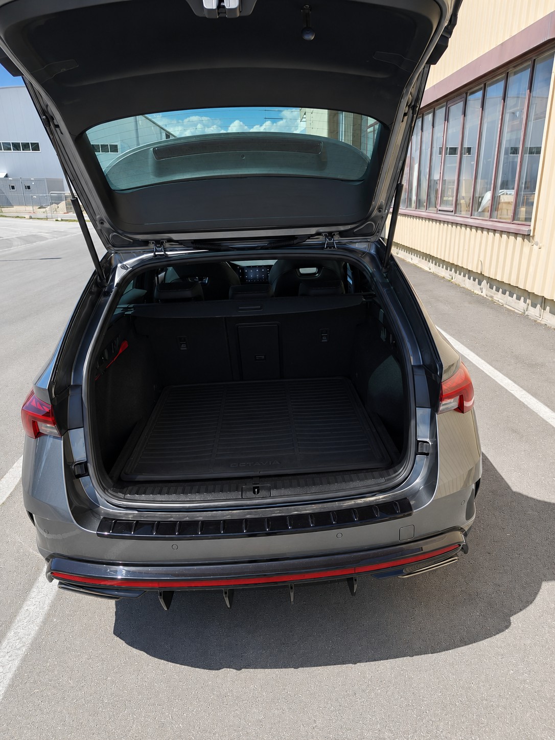 SKODA 2.0 TSI RS DSG-image-2
