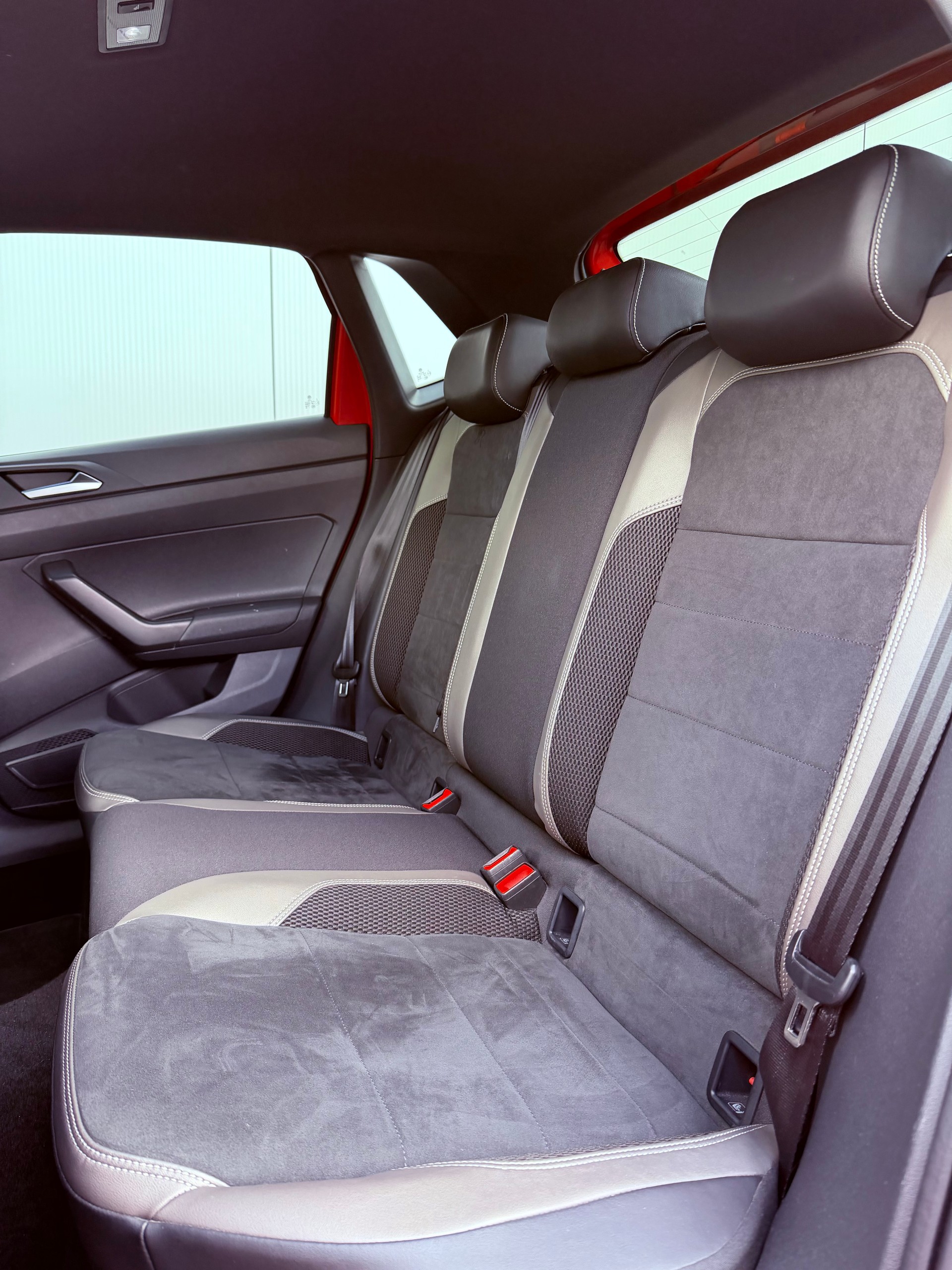 VW Polo 2.0 TSI GTI DSG-image-7